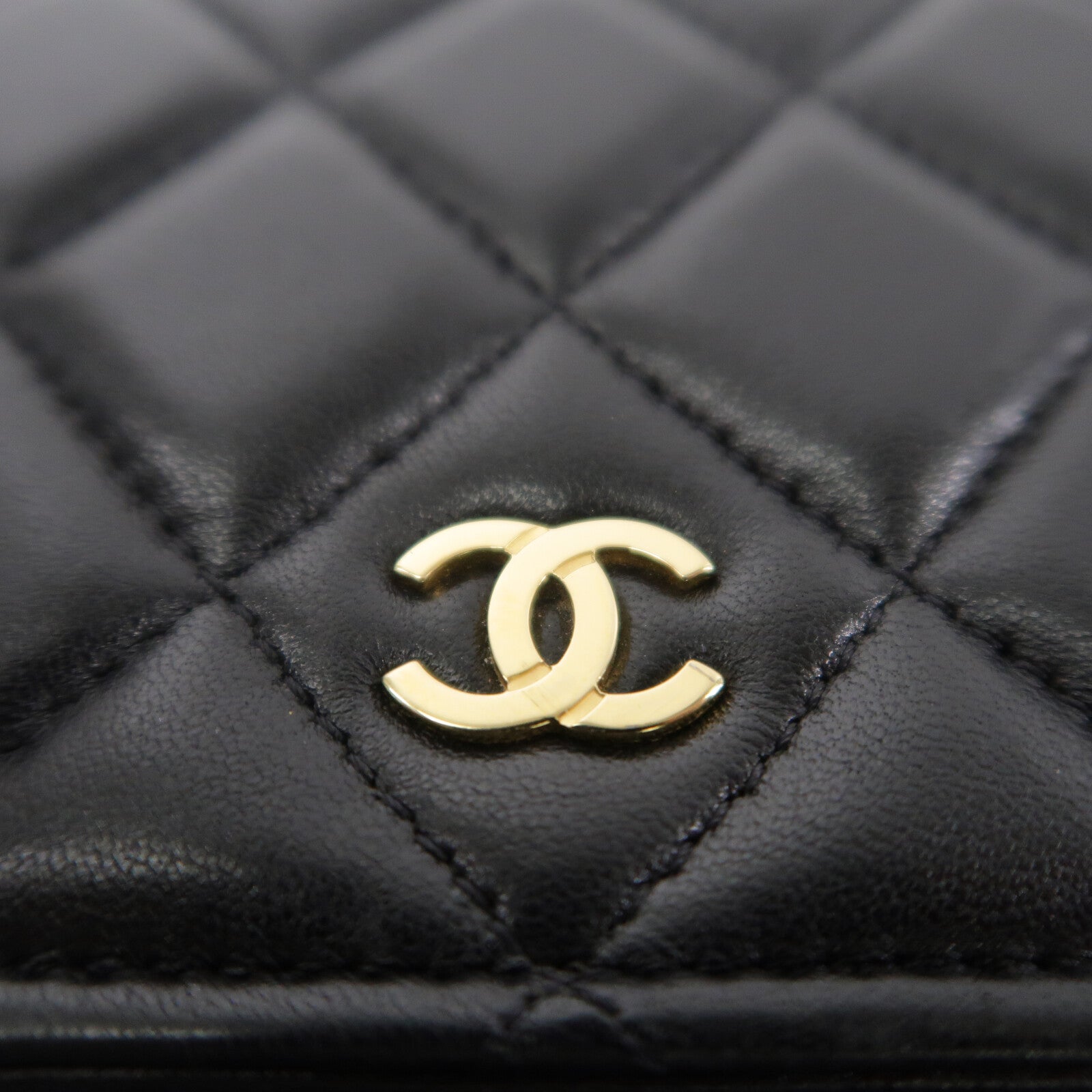 CHANEL 羊皮皮革WOC Wallet On Chain鏈帶肩背袋