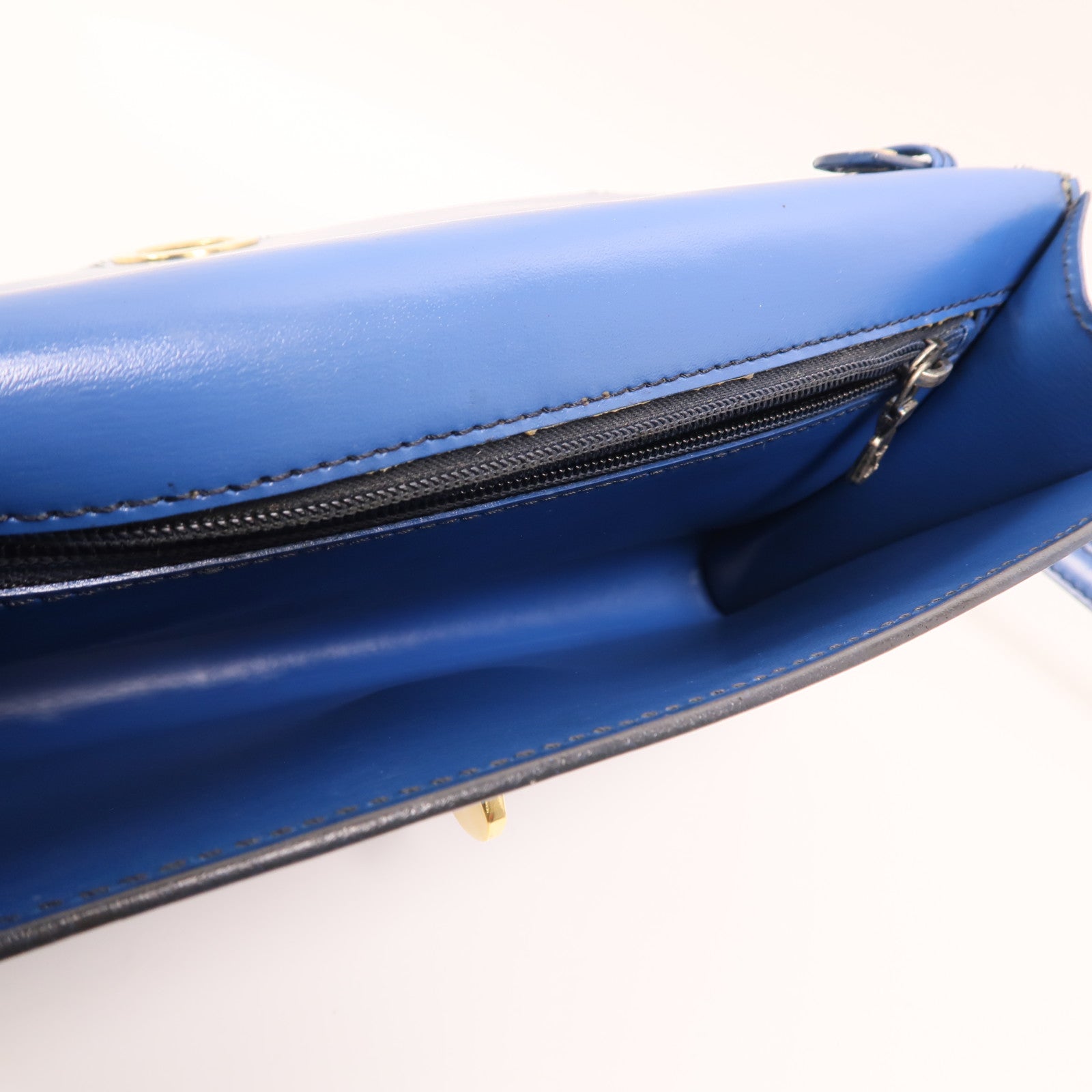 LOUIS VUITTON 【激減優惠】Epi Pochette Arche金扣肩背袋