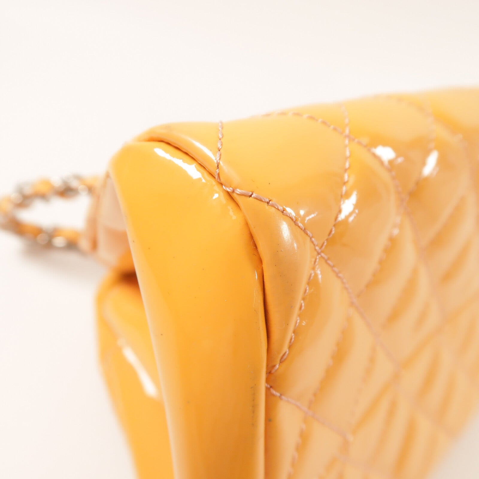 CHANEL 漆皮皮革Chain Shoulder銀扣鏈帶肩背袋