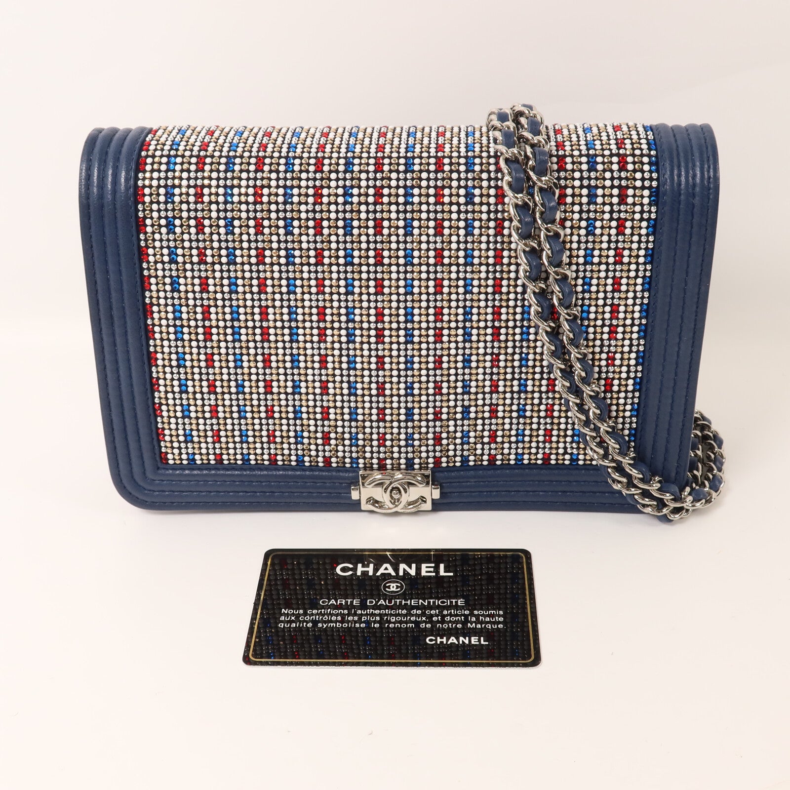 CHANEL 牛皮皮革/Strass Boy Wallet On Chain鏈帶肩背袋
