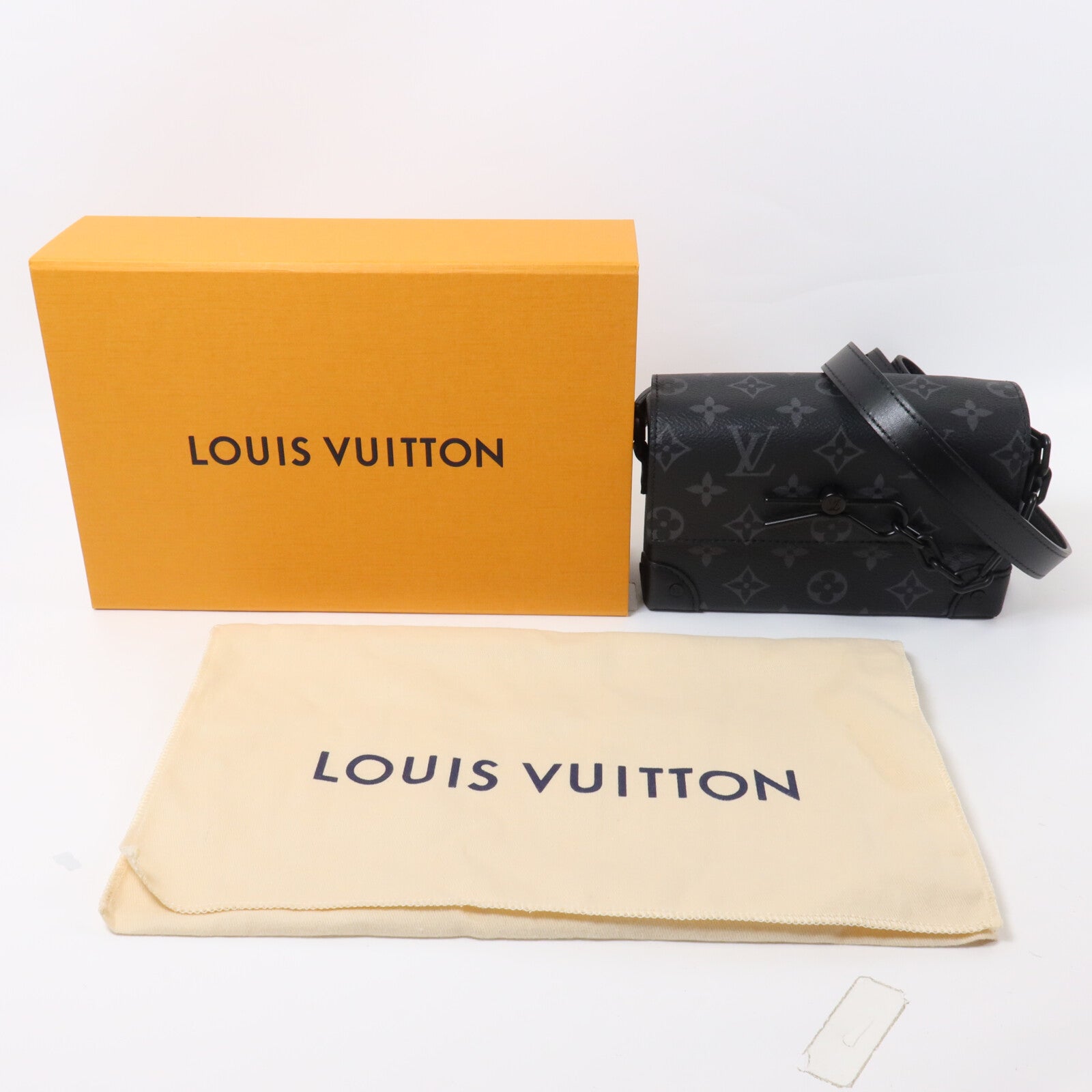 LOUIS VUITTON Monogram Eclipse Steamer Wearable Wallet肩背袋