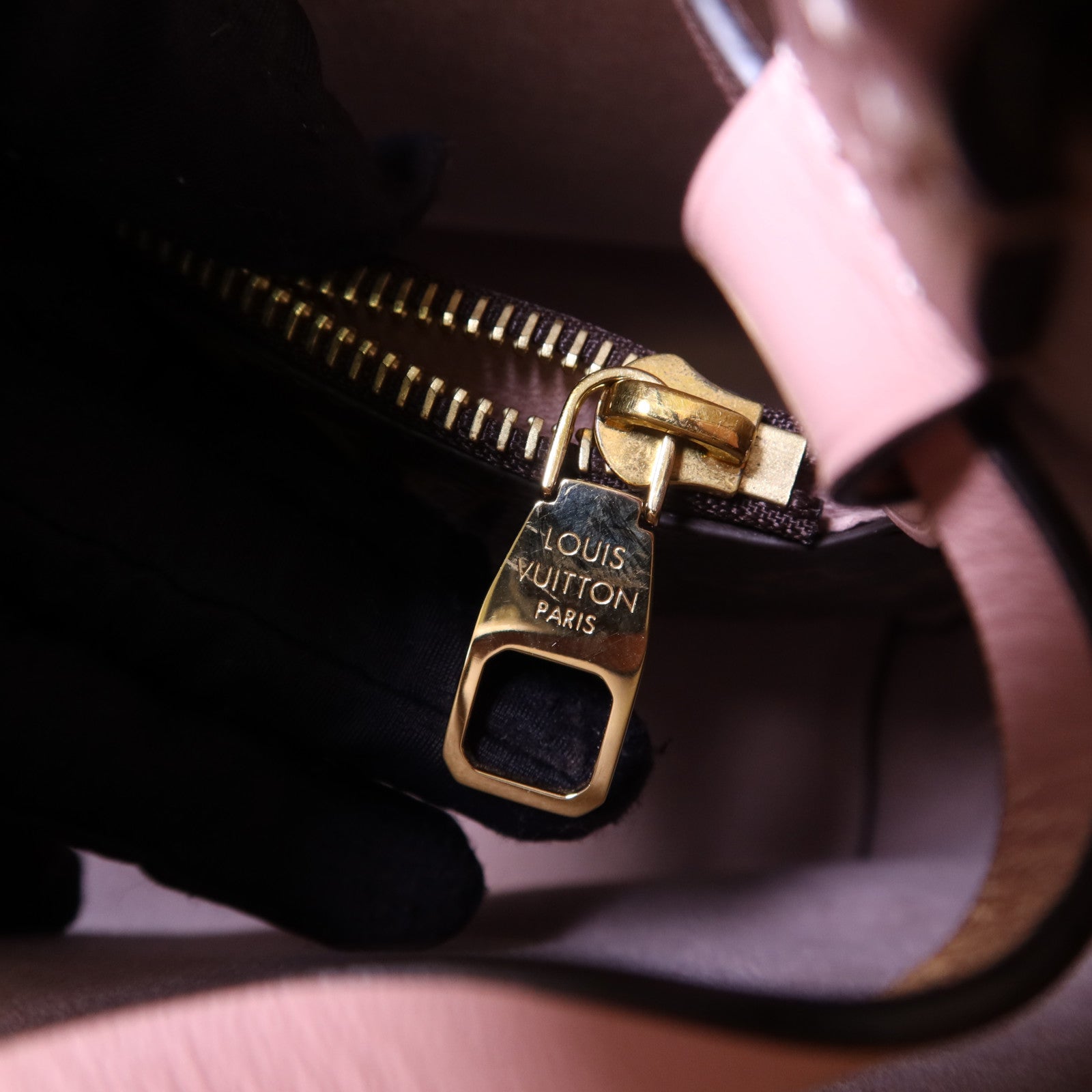 LOUIS VUITTON 【激減優惠】Monogram Neo Noe金扣手挽肩背兩用袋