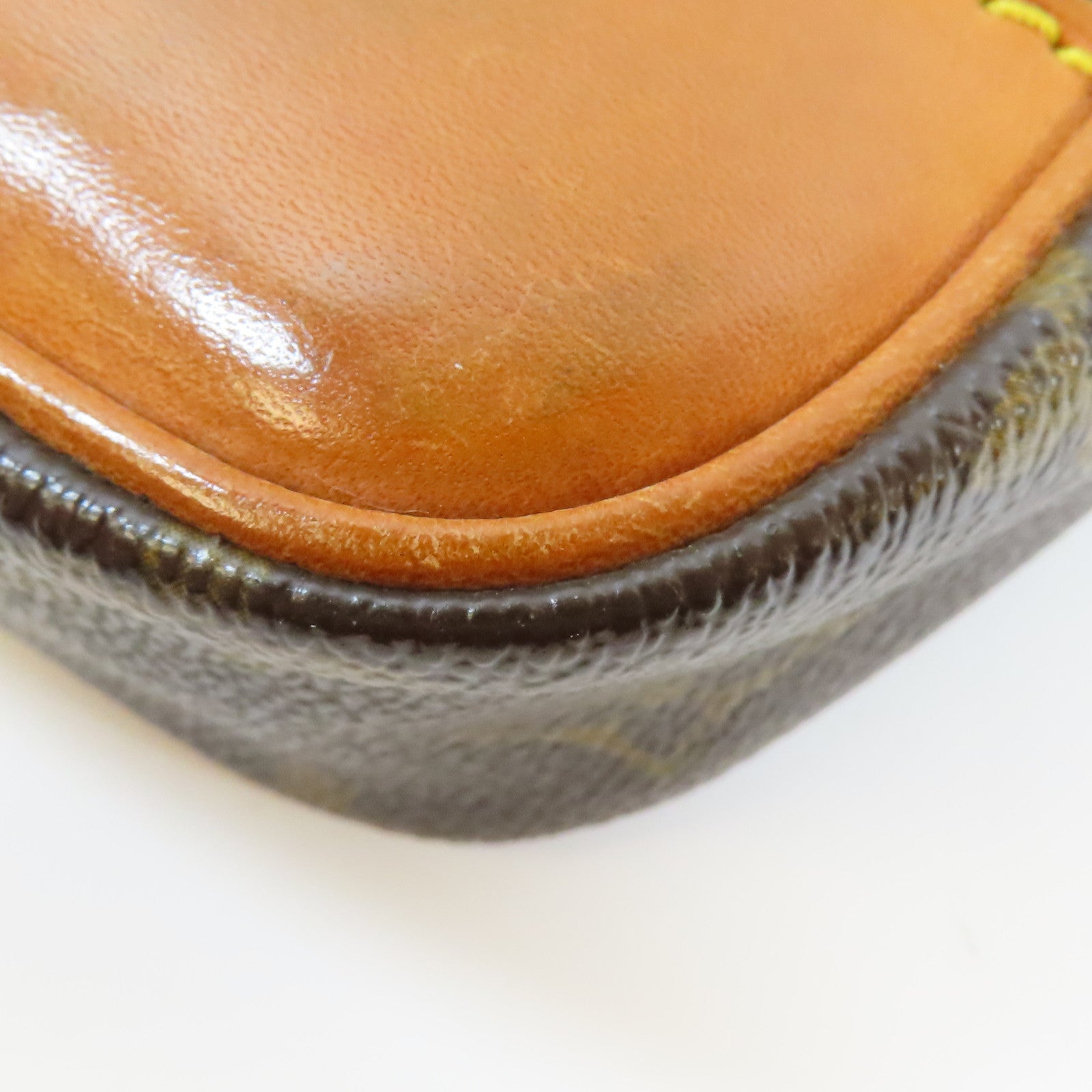 LOUIS VUITTON Monogram Danube金扣肩背袋