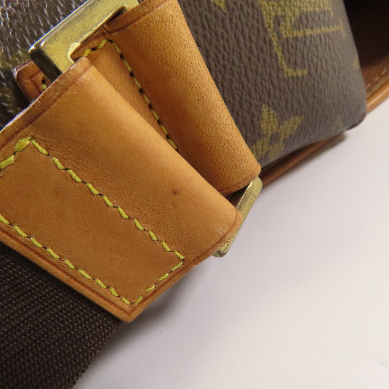 LOUIS VUITTON Monogram Abbesses金扣肩背袋