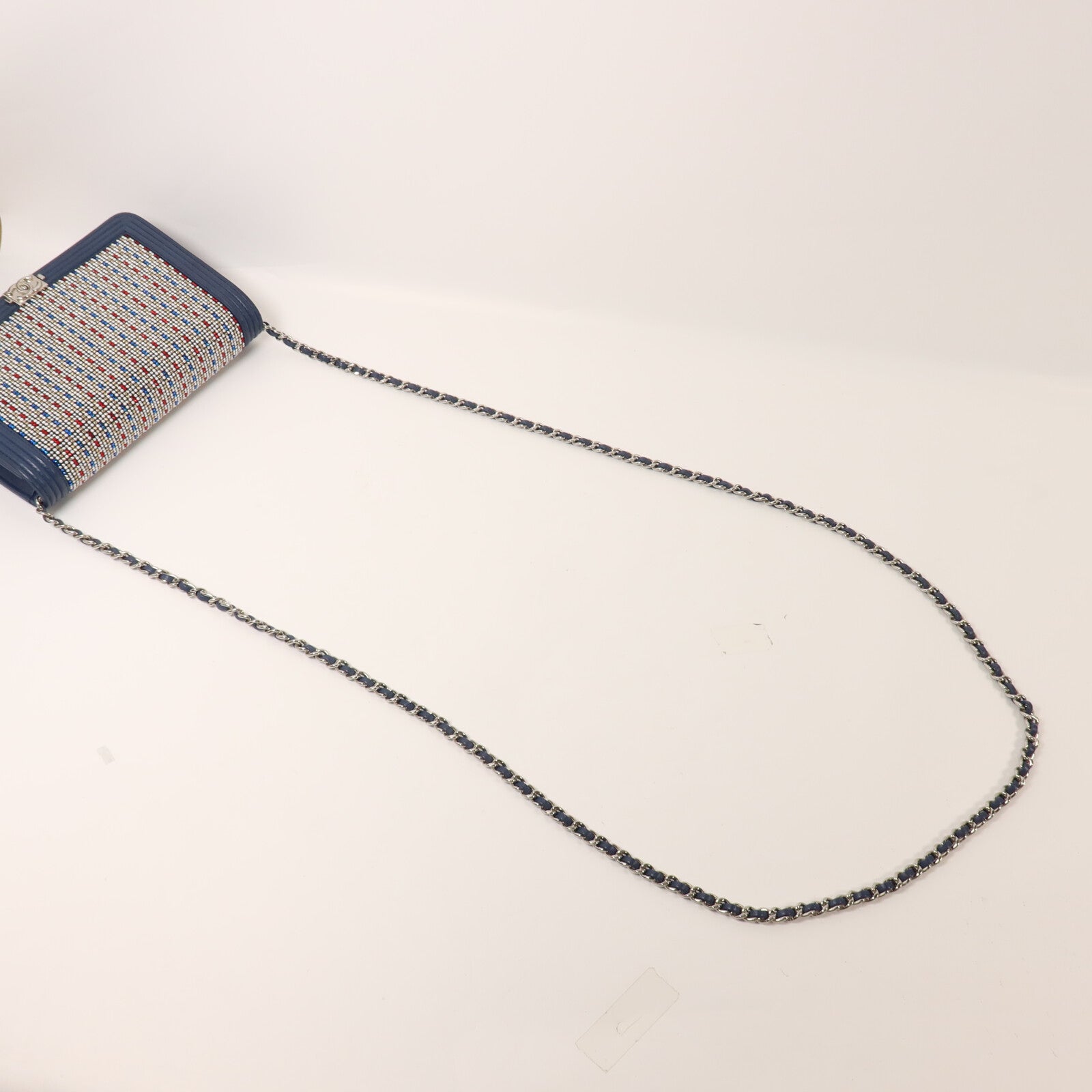 CHANEL 牛皮皮革/Strass Boy Wallet On Chain鏈帶肩背袋