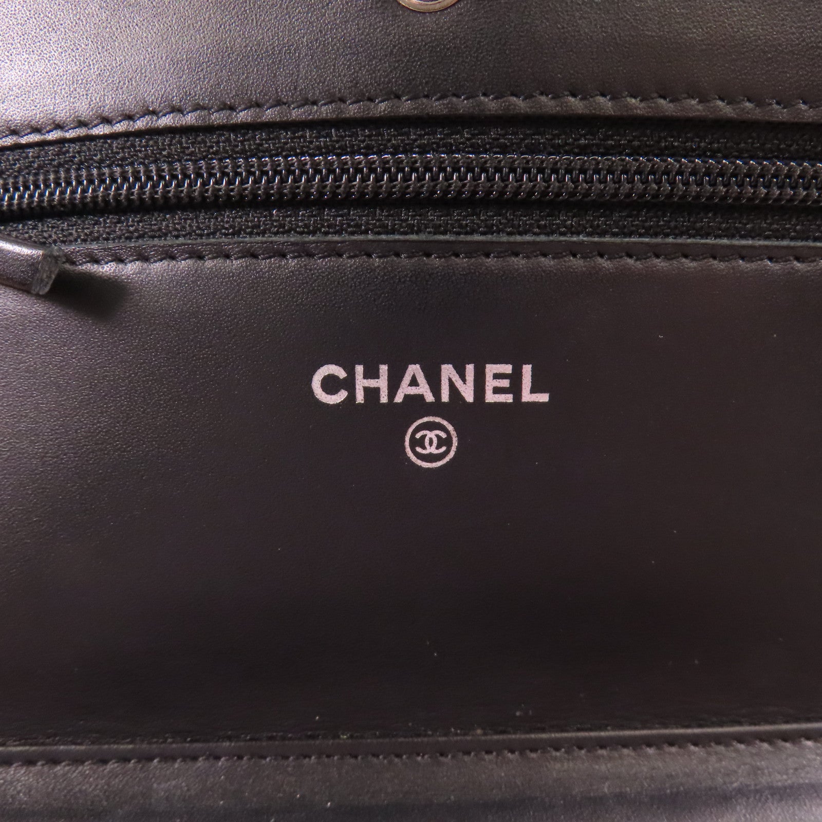 CHANEL 漆皮皮革Wallet On Chain銀扣鏈帶肩背袋