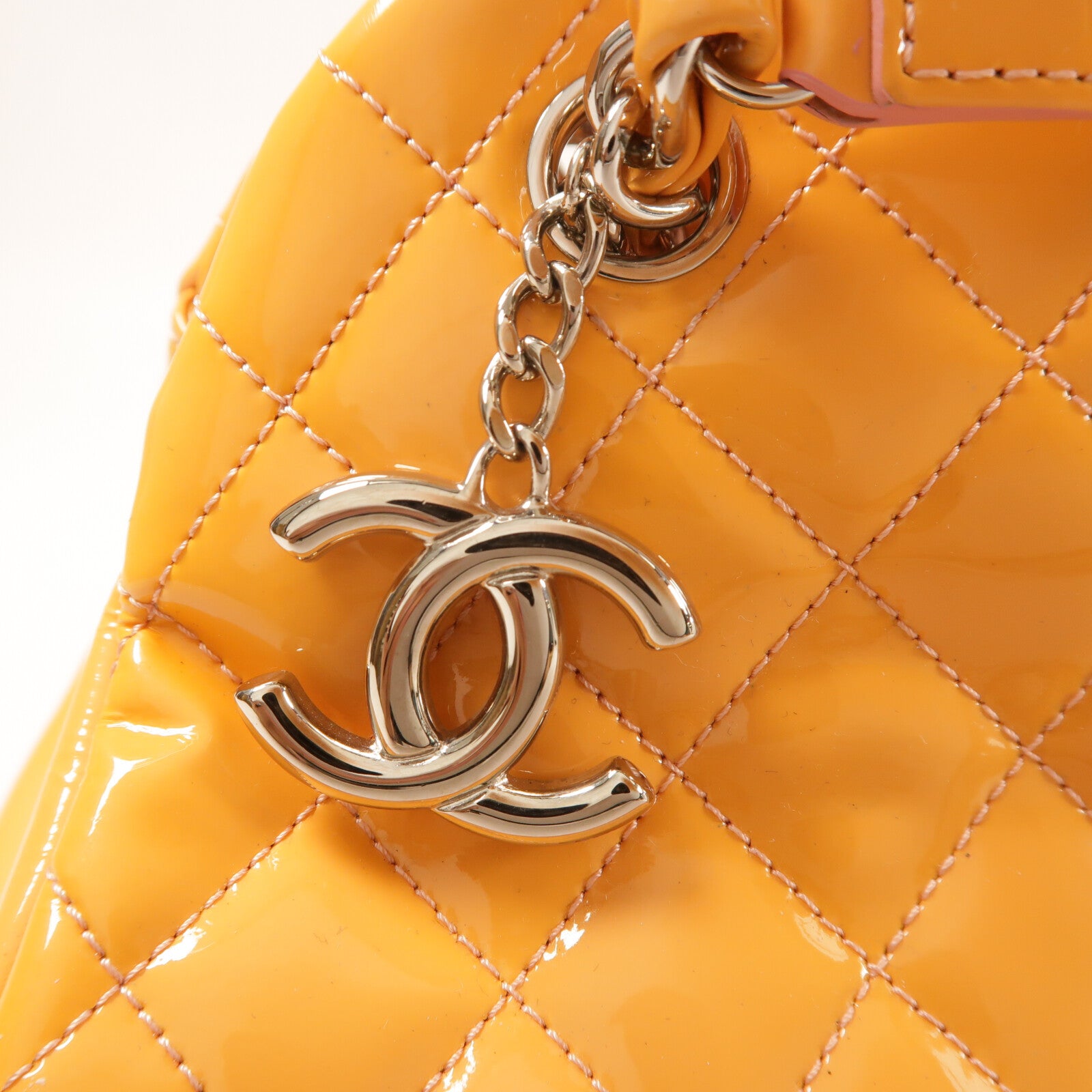 CHANEL 漆皮皮革Chain Shoulder銀扣鏈帶肩背袋