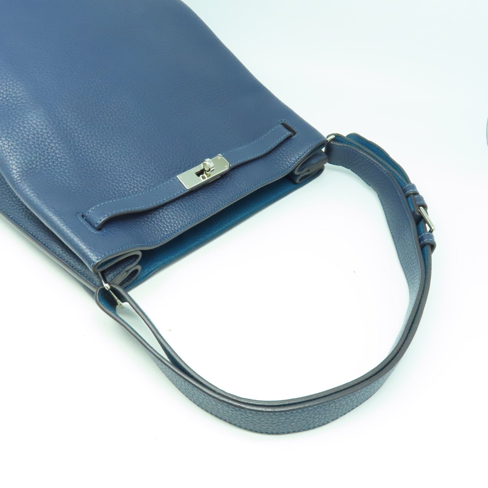 HERMES 【激減優惠】Clemence皮革So Kelly 26銀扣肩背袋伊玆密爾藍色