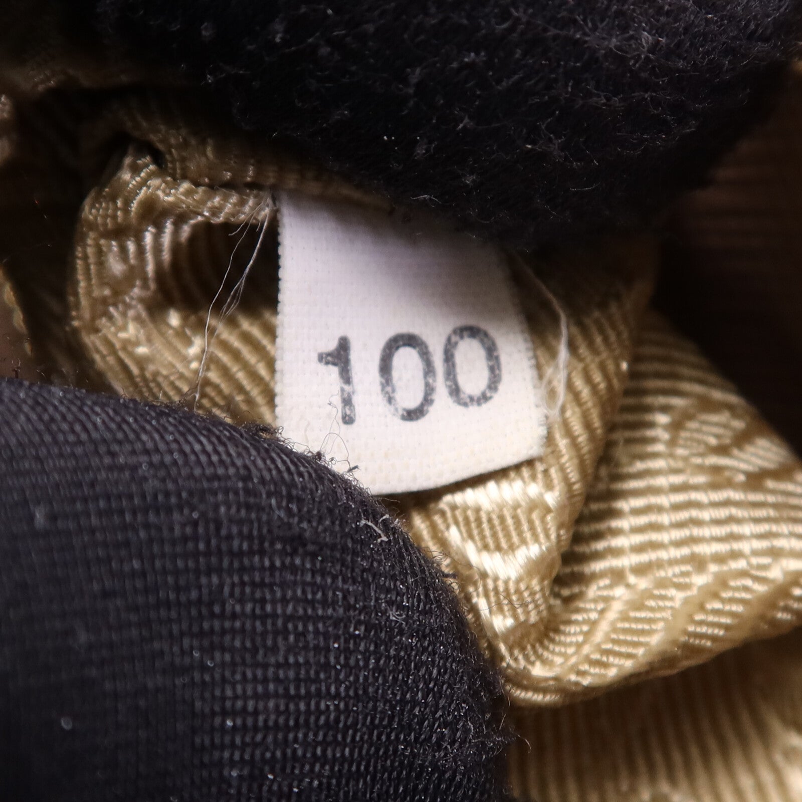 PRADA Saffiano皮革Galleria金扣手挽肩背兩用袋