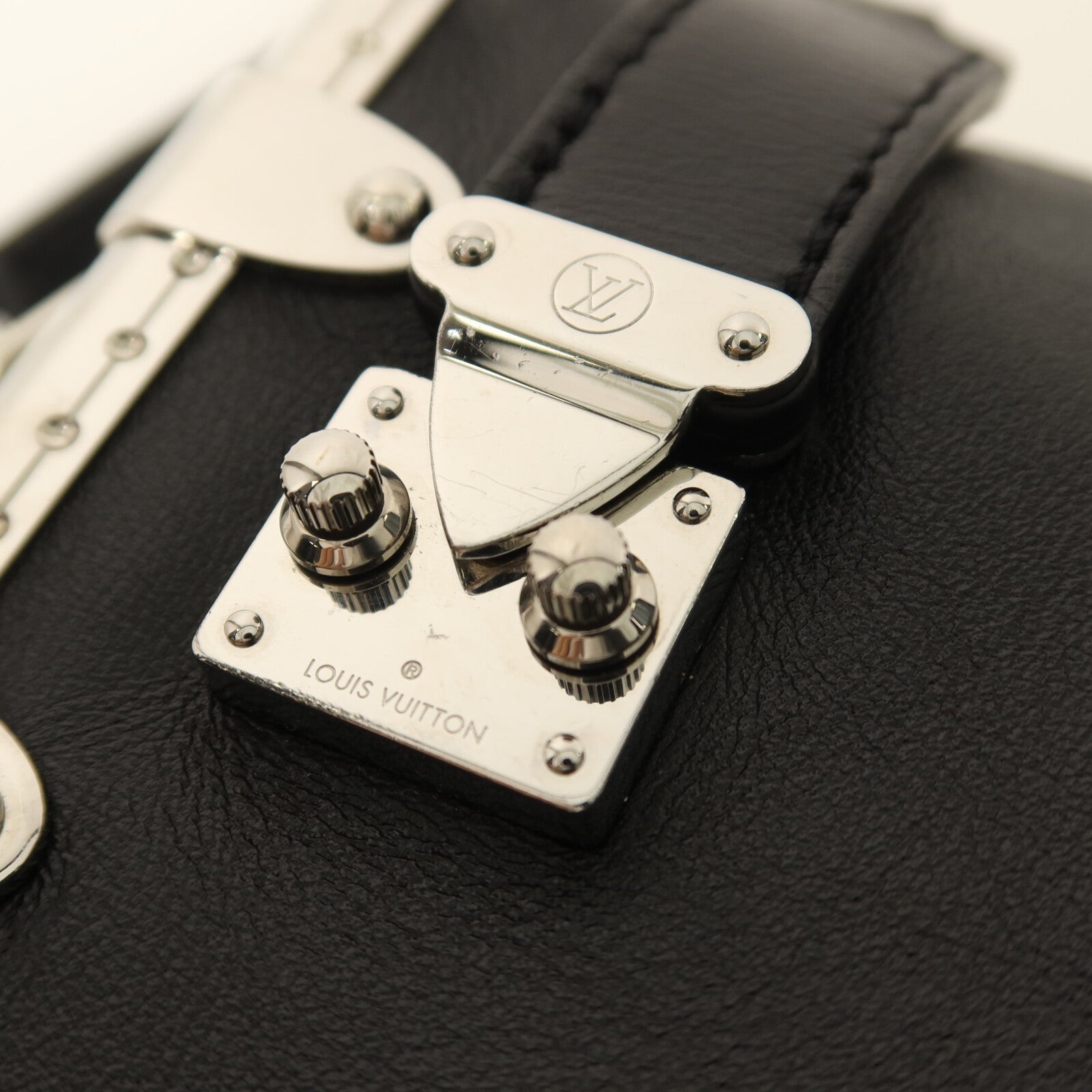 LOUIS VUITTON 牛皮皮革Slim Trunk銀扣鏈帶手挽肩背兩用袋