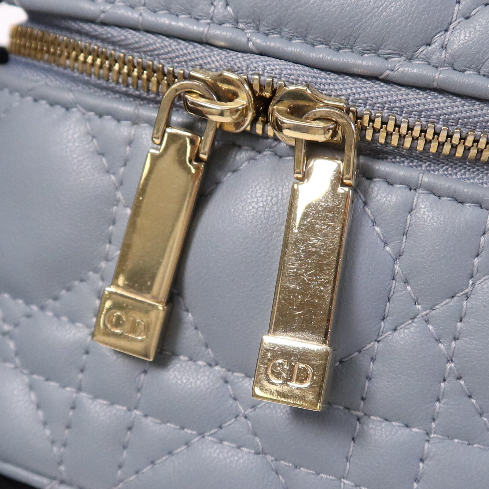 Dior 【激減優惠】羊皮皮革Mini Vanity Case金扣鏈帶肩背袋
