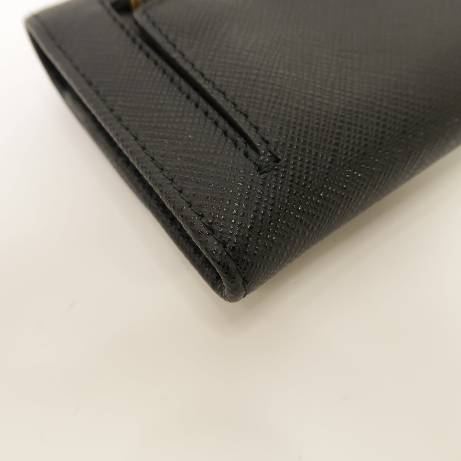 PRADA 【激減優惠】Saffiano皮革Mini Wallet with Chain金扣錢包黑色