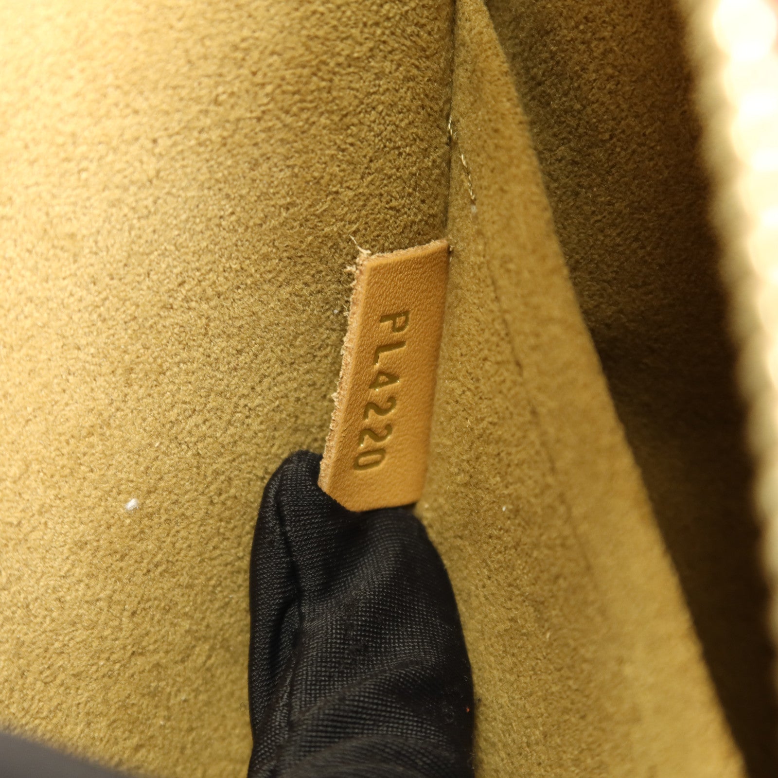 LOUIS VUITTON Monogram Game On Coeur金扣肩背袋棕色