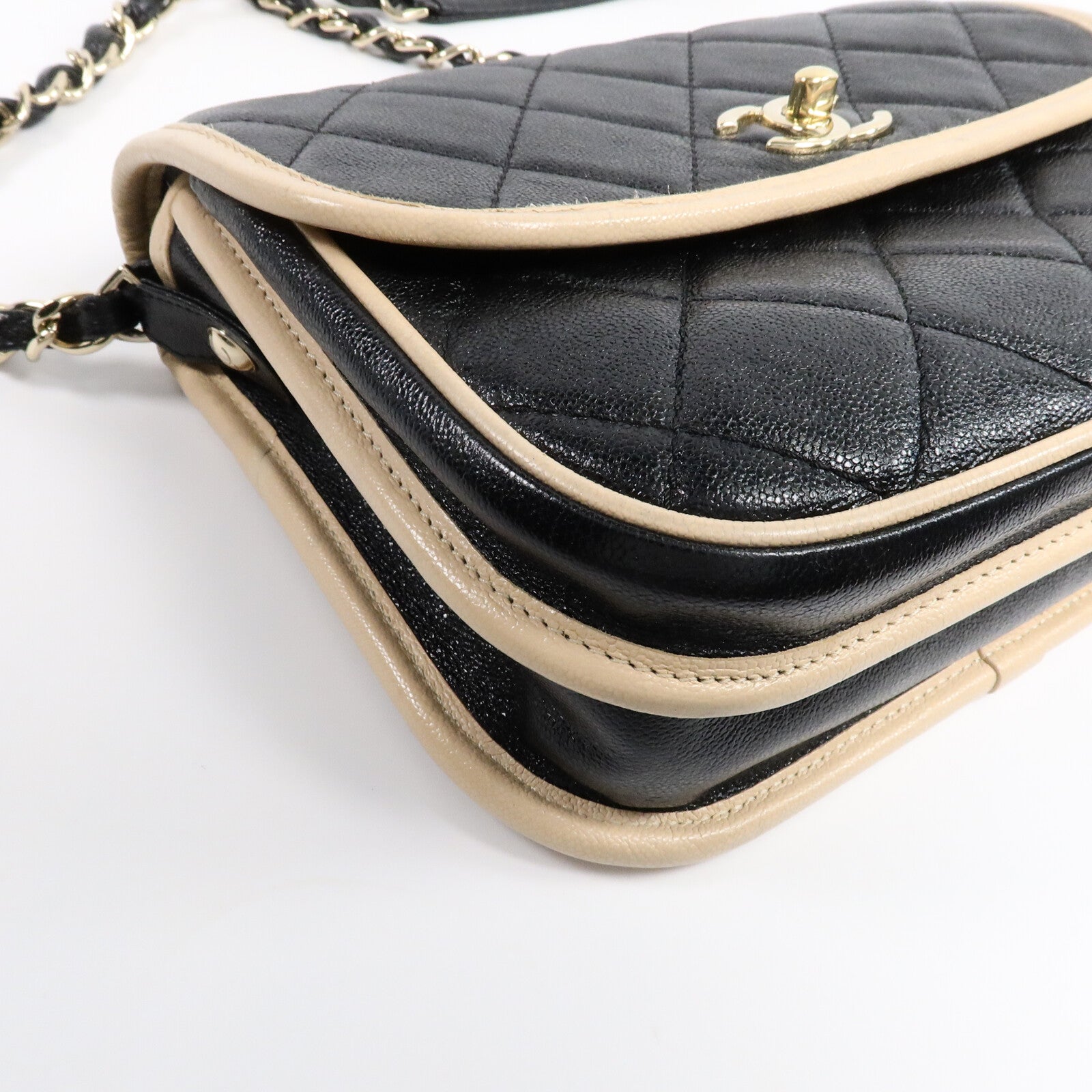 CHANEL 牛皮皮革Messenger Bag鏈帶肩背袋