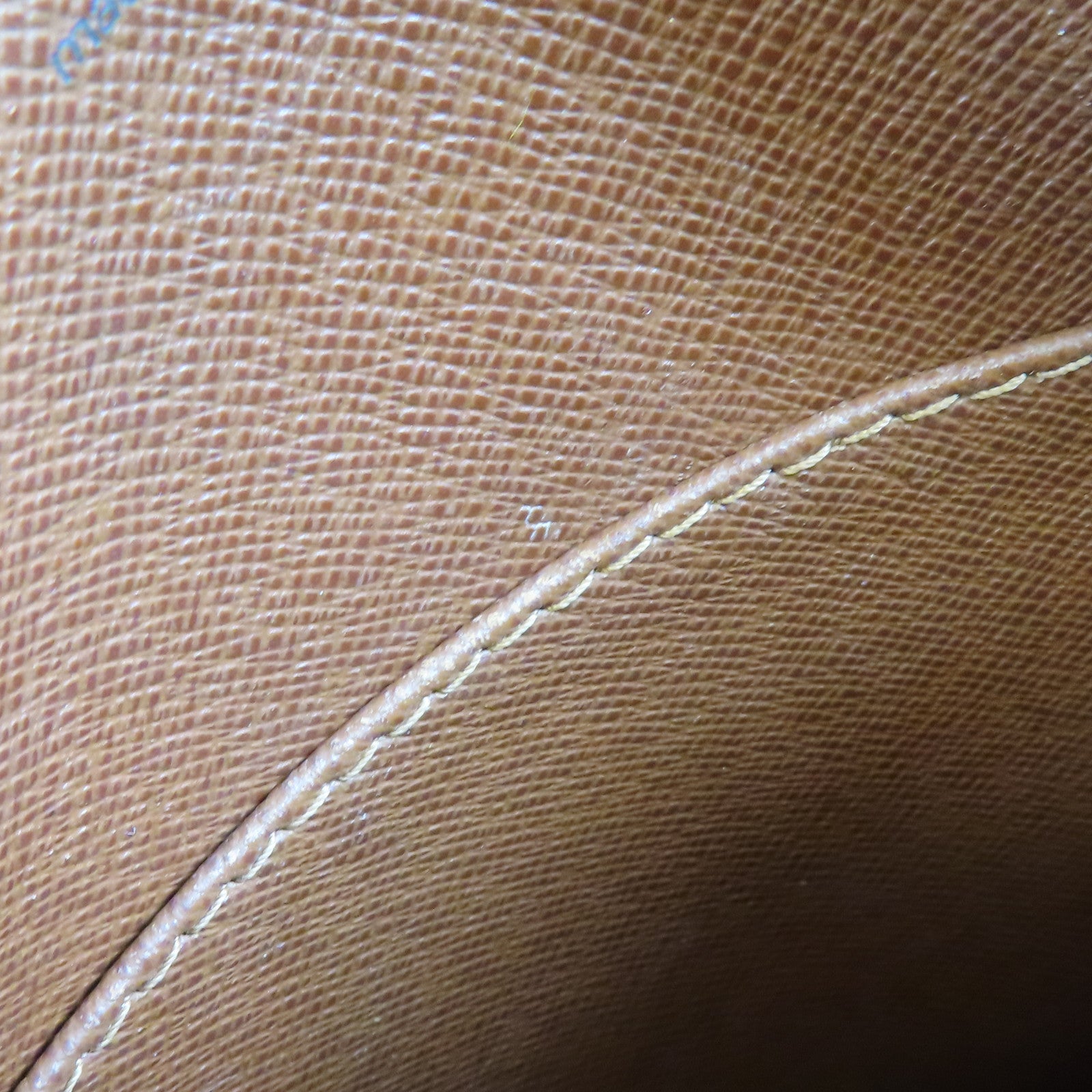 LOUIS VUITTON Monogram Danube金扣肩背袋