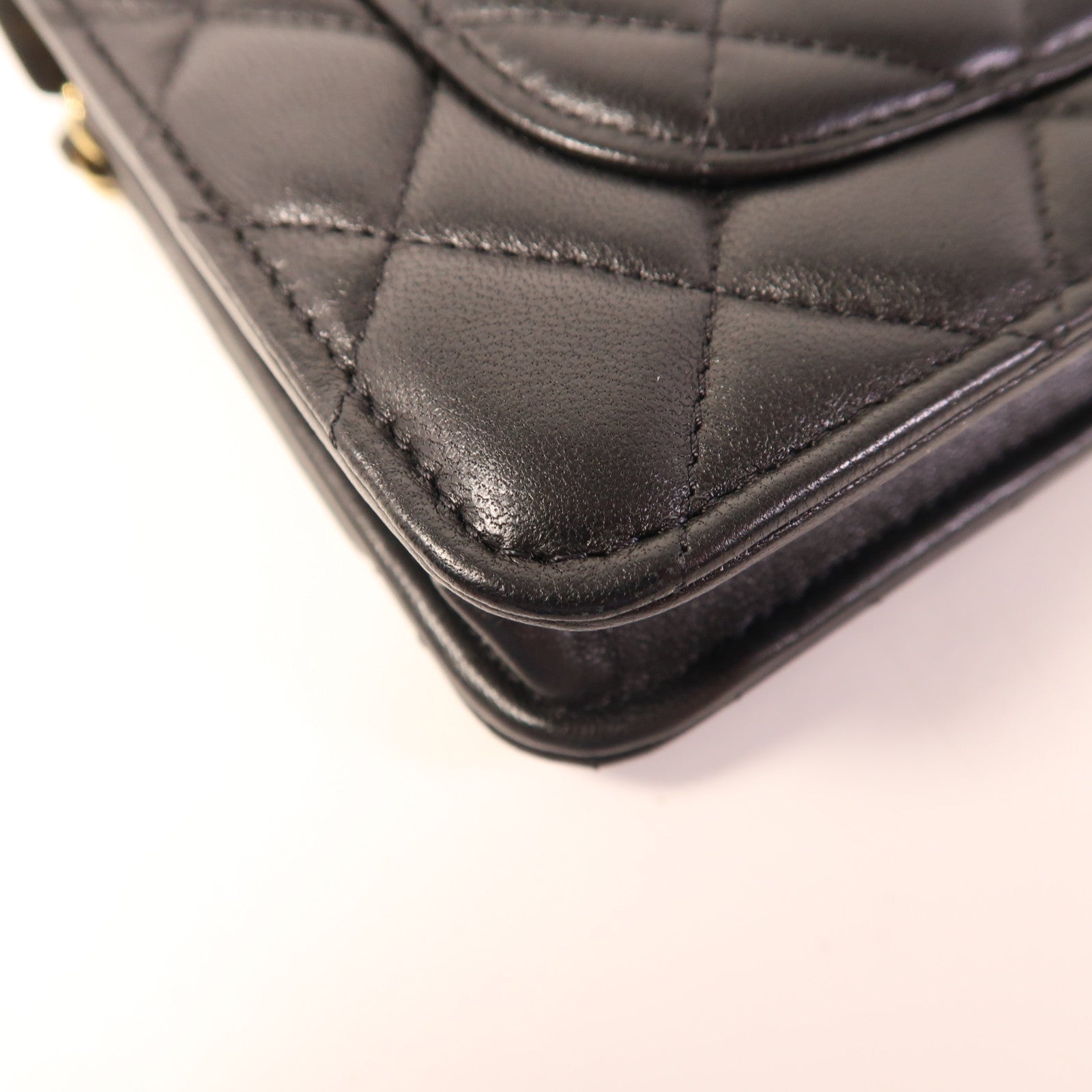 CHANEL 羊皮皮革WOC Wallet On Chain金扣鏈帶肩背袋