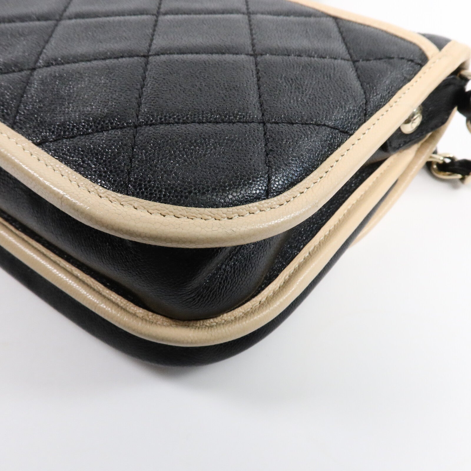 CHANEL 牛皮皮革Messenger Bag鏈帶肩背袋