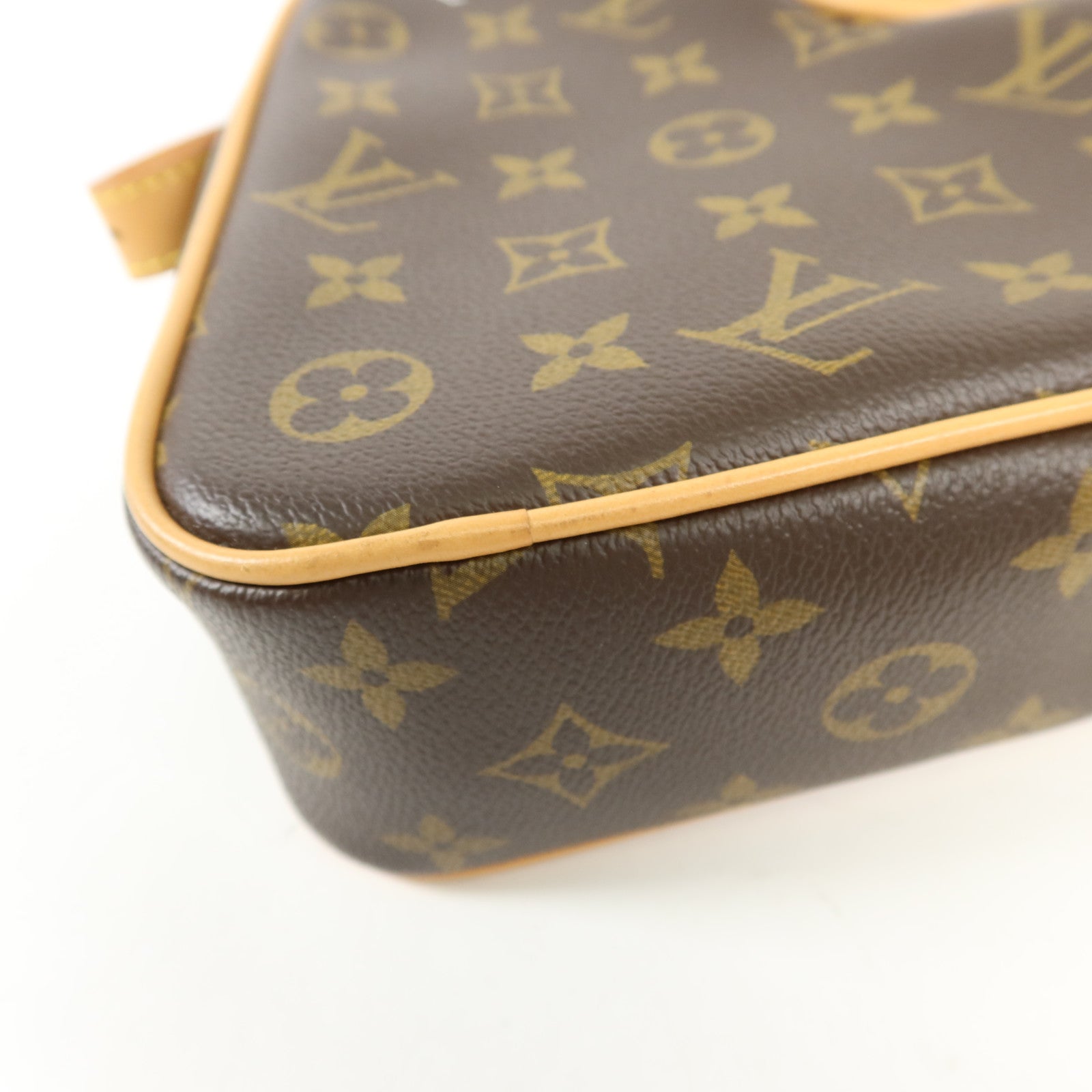 LOUIS VUITTON Monogram Game On Coeur金扣肩背袋棕色