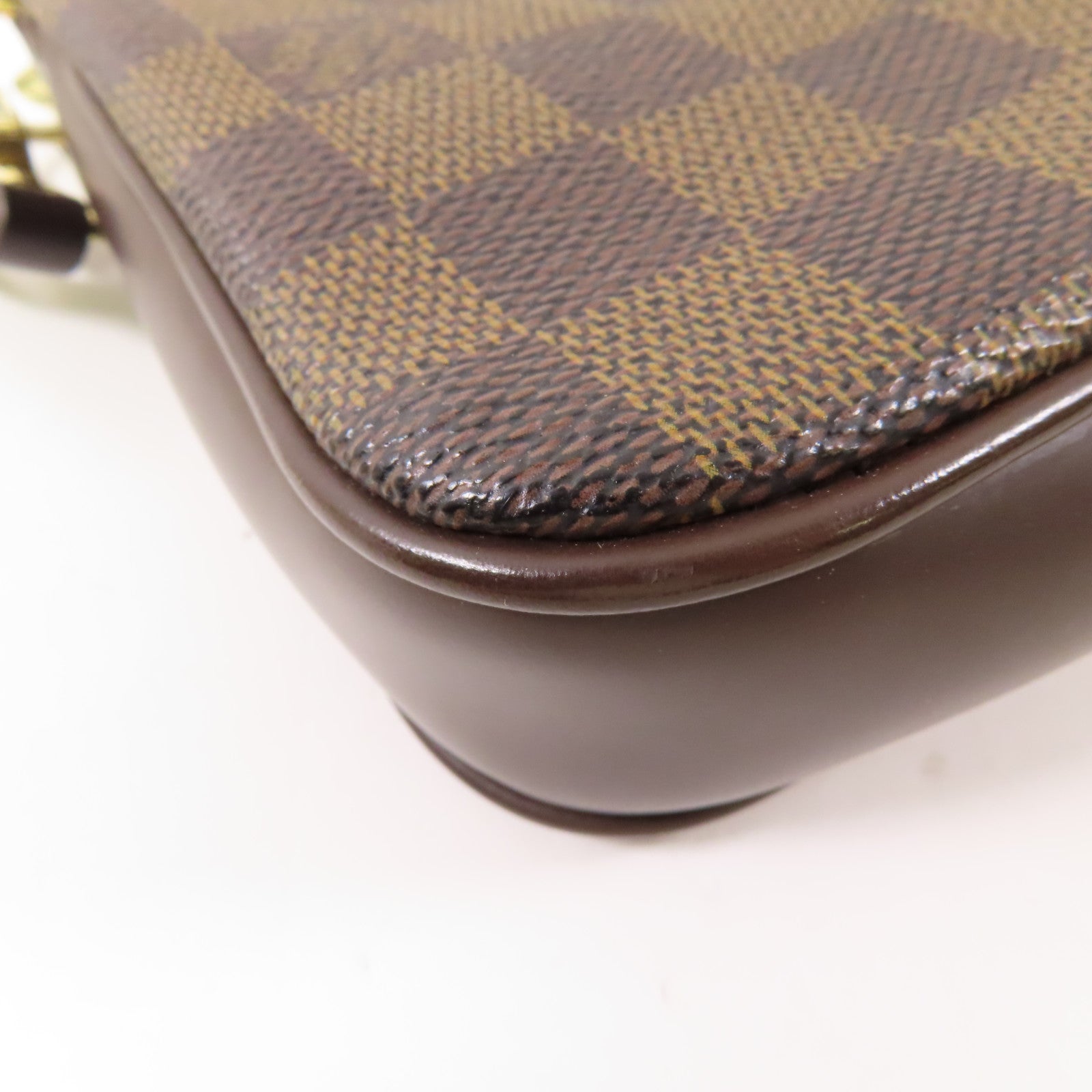 LOUIS VUITTON Damier Pochette Accessoires金扣手挽袋