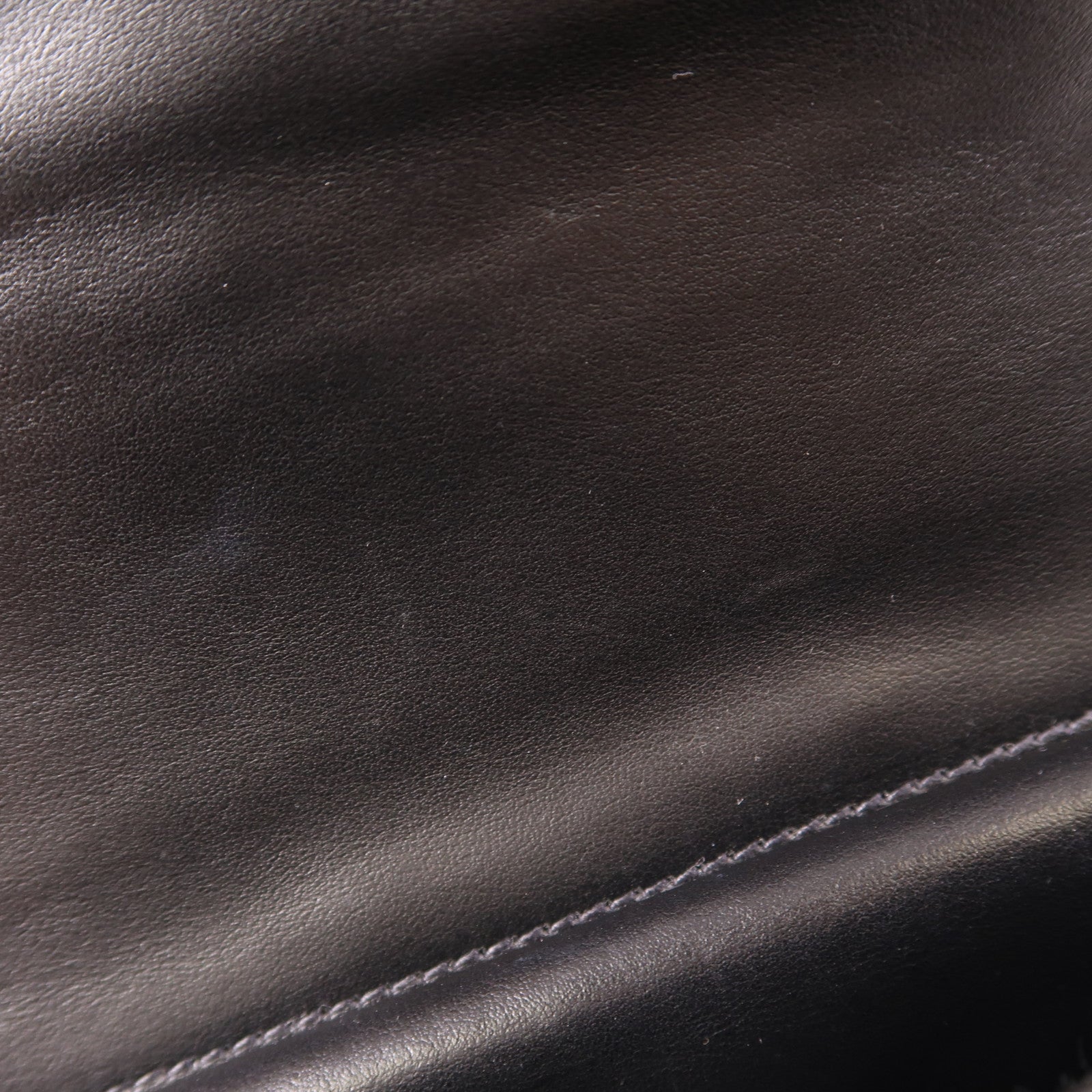 PRADA 牛皮皮革Shoulder Bag金扣肩背袋