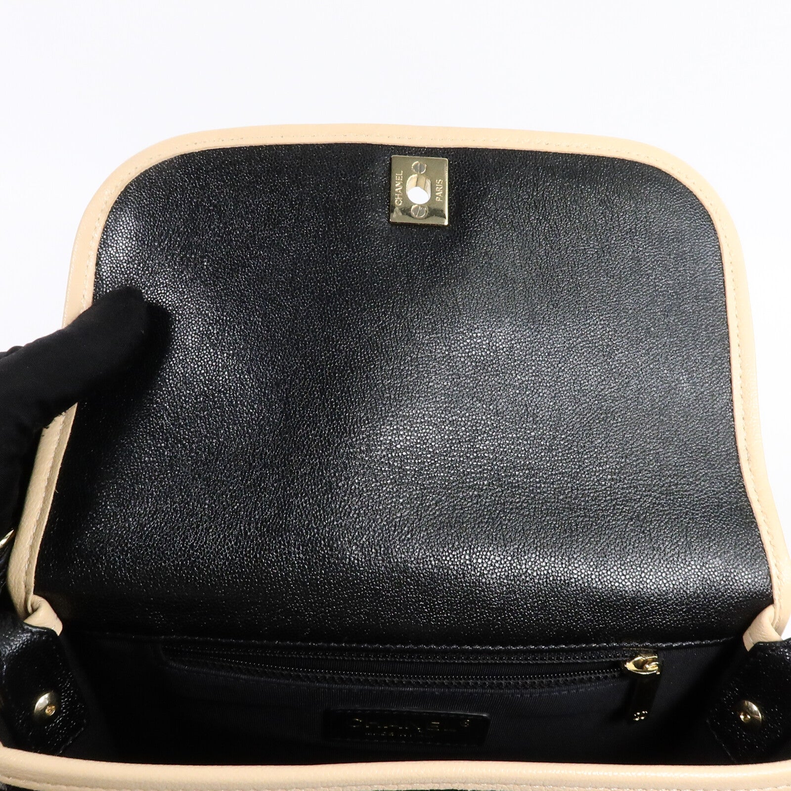 CHANEL 牛皮皮革Messenger Bag鏈帶肩背袋