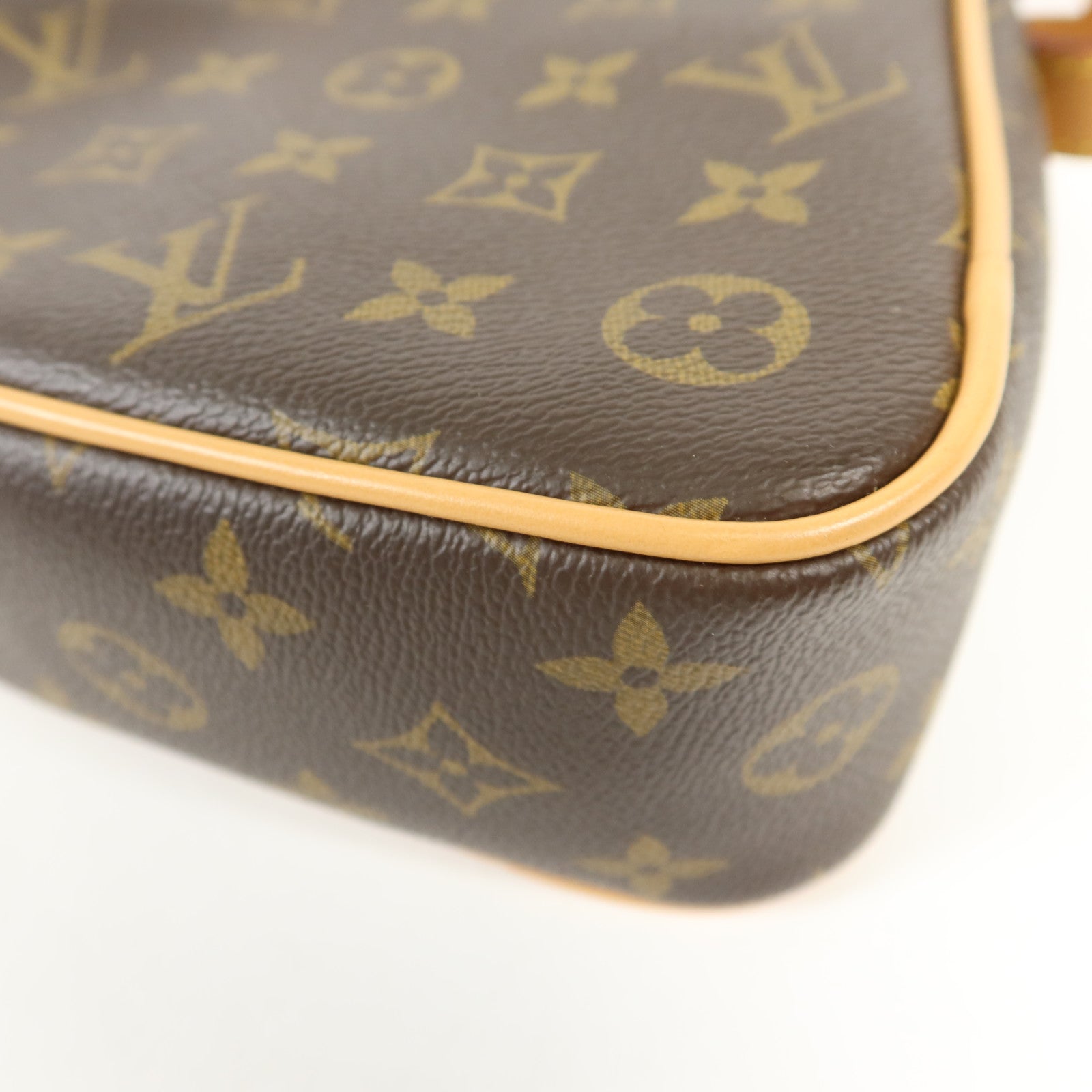 LOUIS VUITTON Monogram Game On Coeur金扣肩背袋棕色