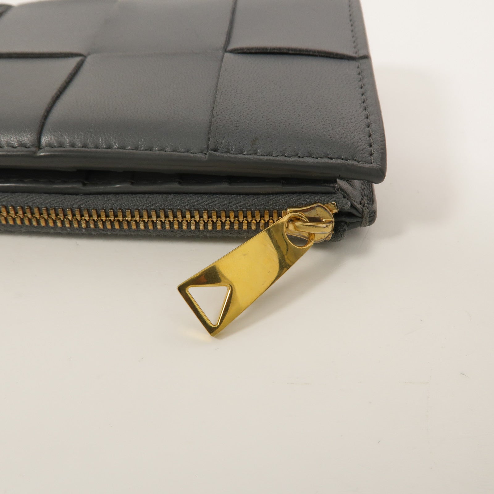 BOTTEGA VENETA 羊皮皮革Cassette Bi-Fold Zip Wallet長錢包