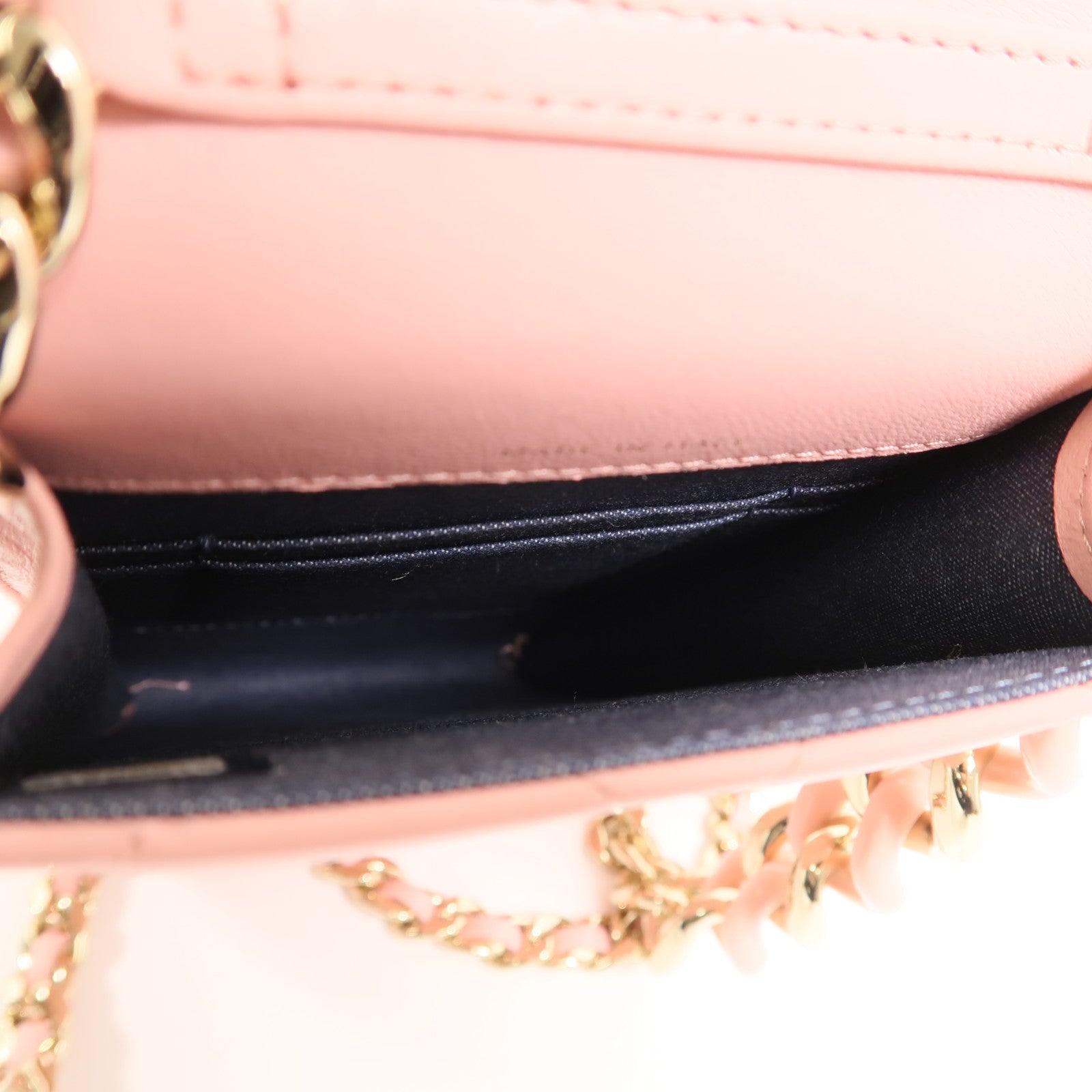 CHANEL 羊皮皮革Phone Bag鏈帶肩背袋