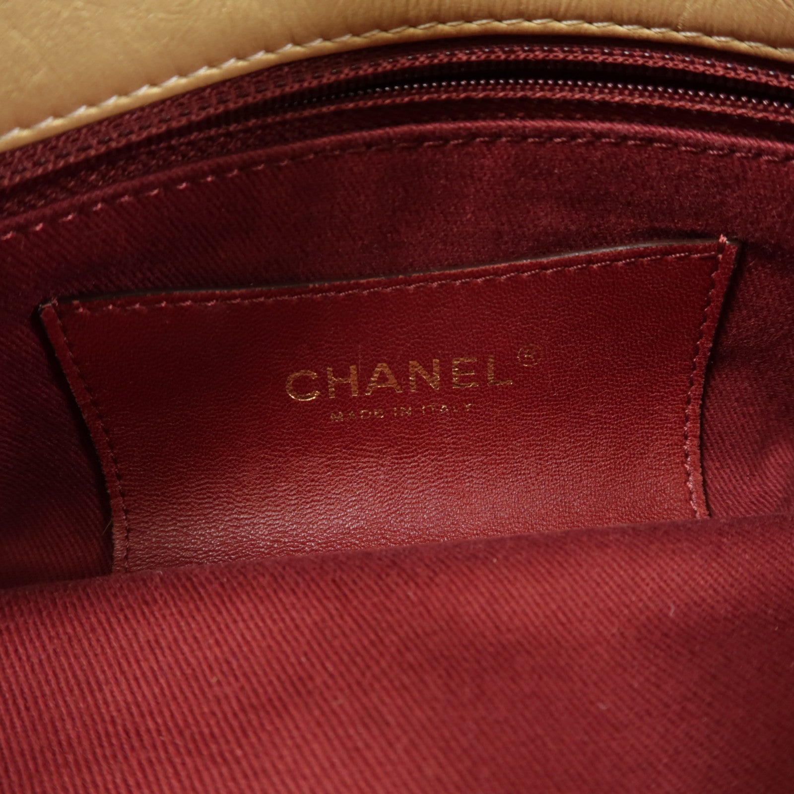 CHANEL 牛皮皮革Chain Shoulder金扣鏈帶肩背袋