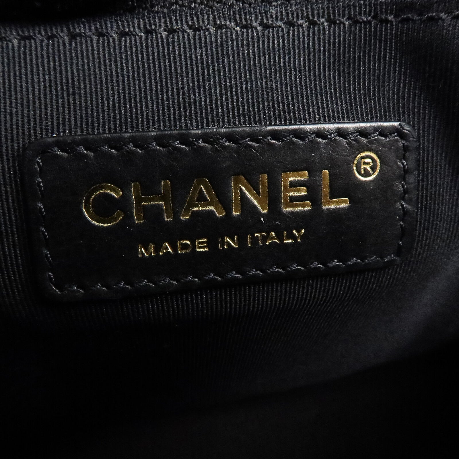 CHANEL 牛皮皮革Messenger Bag鏈帶肩背袋
