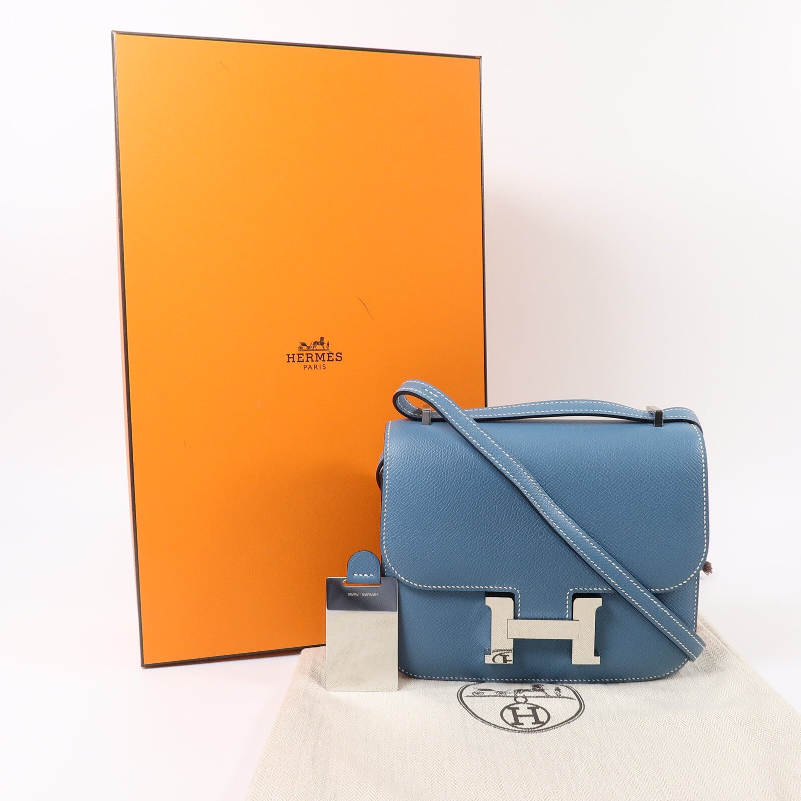 HERMES Epsom皮革Constance Mini肩背袋New Bleu Jean