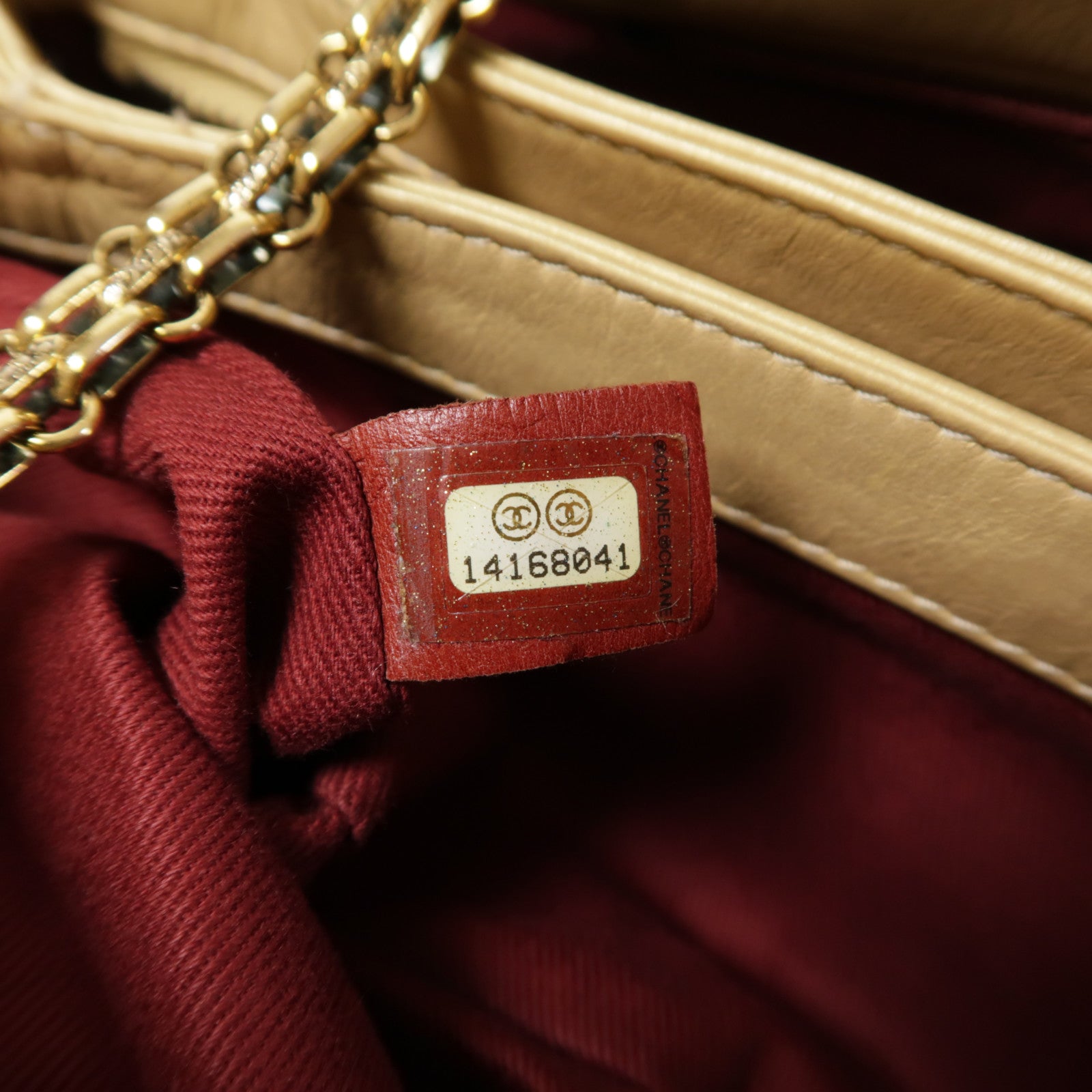 CHANEL 牛皮皮革Chain Shoulder金扣鏈帶肩背袋