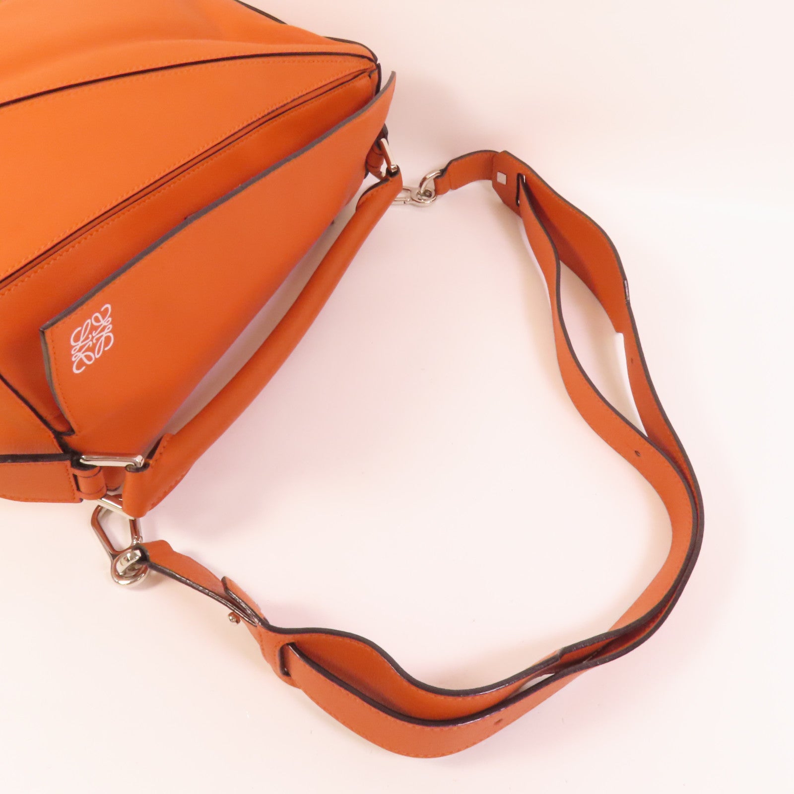 LOEWE 牛皮皮革Puzzle Small Bag手挽肩背兩用袋