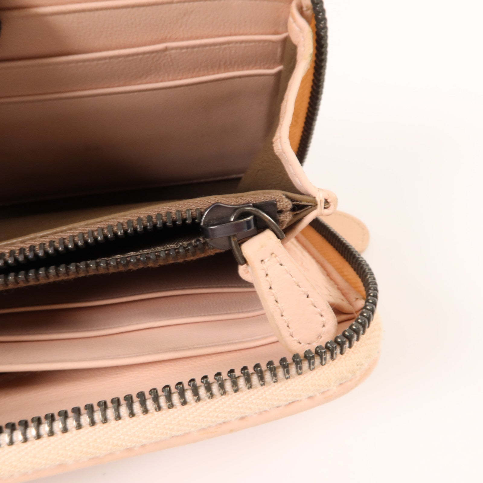 BOTTEGA VENETA 羊皮皮革Long Round Wallet長錢包