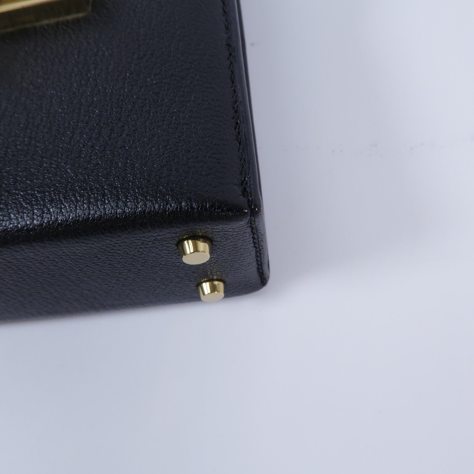 HERMES Chevre皮革Mini Verrou鏈帶肩背袋Noir