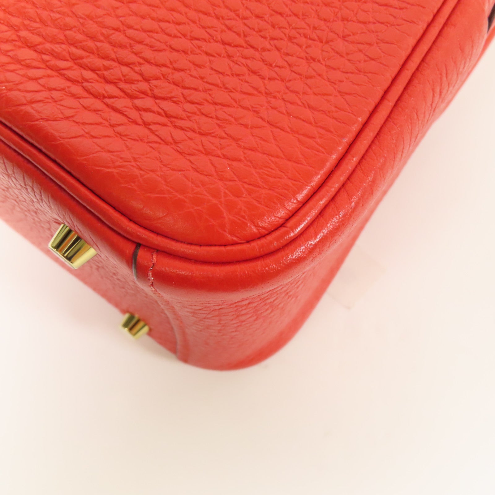 HERMES Clemence皮革Mini Lindy金扣手挽肩背兩用袋Rouge De Coeur