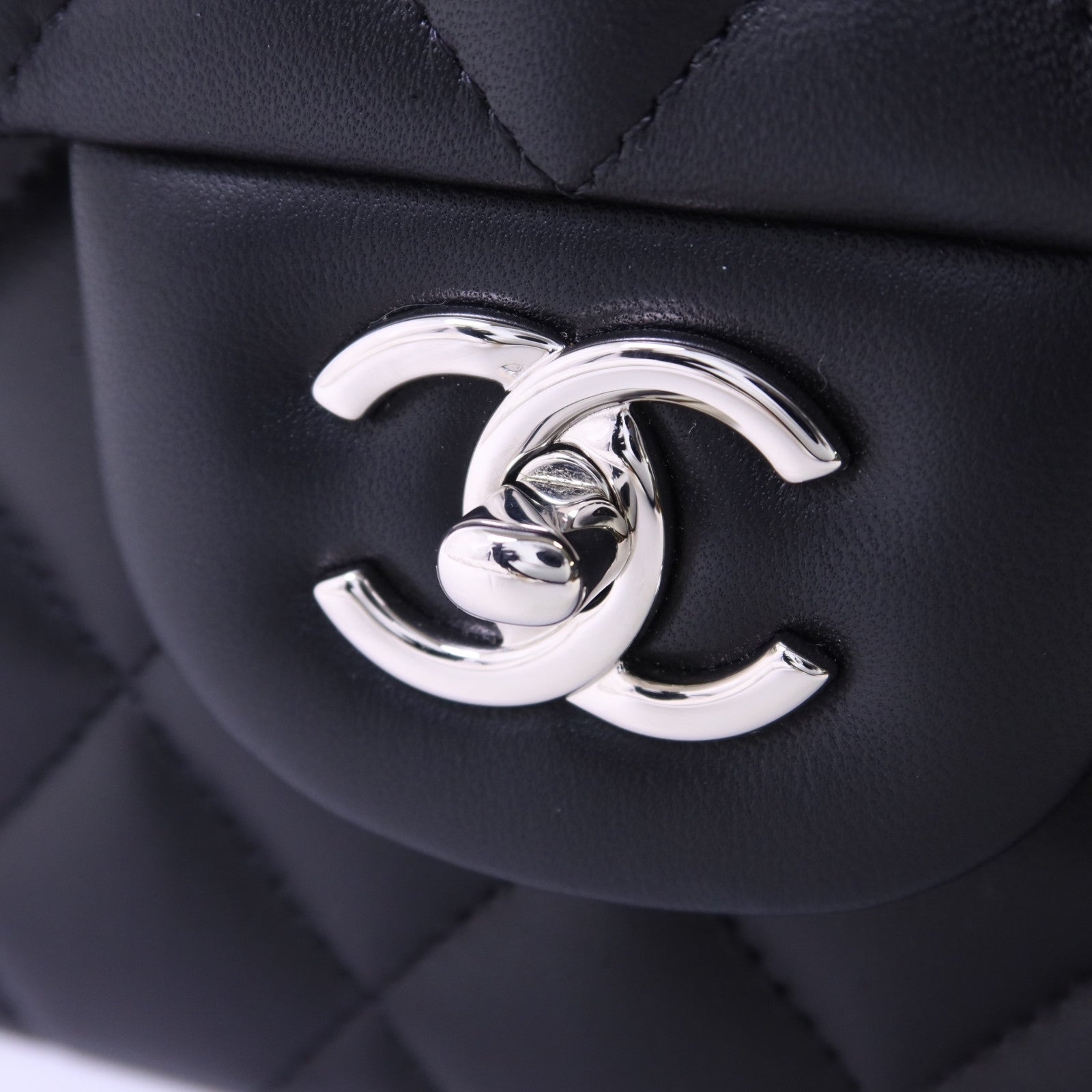 CHANEL 羊皮皮革Large Classic 銀扣鏈帶肩背袋