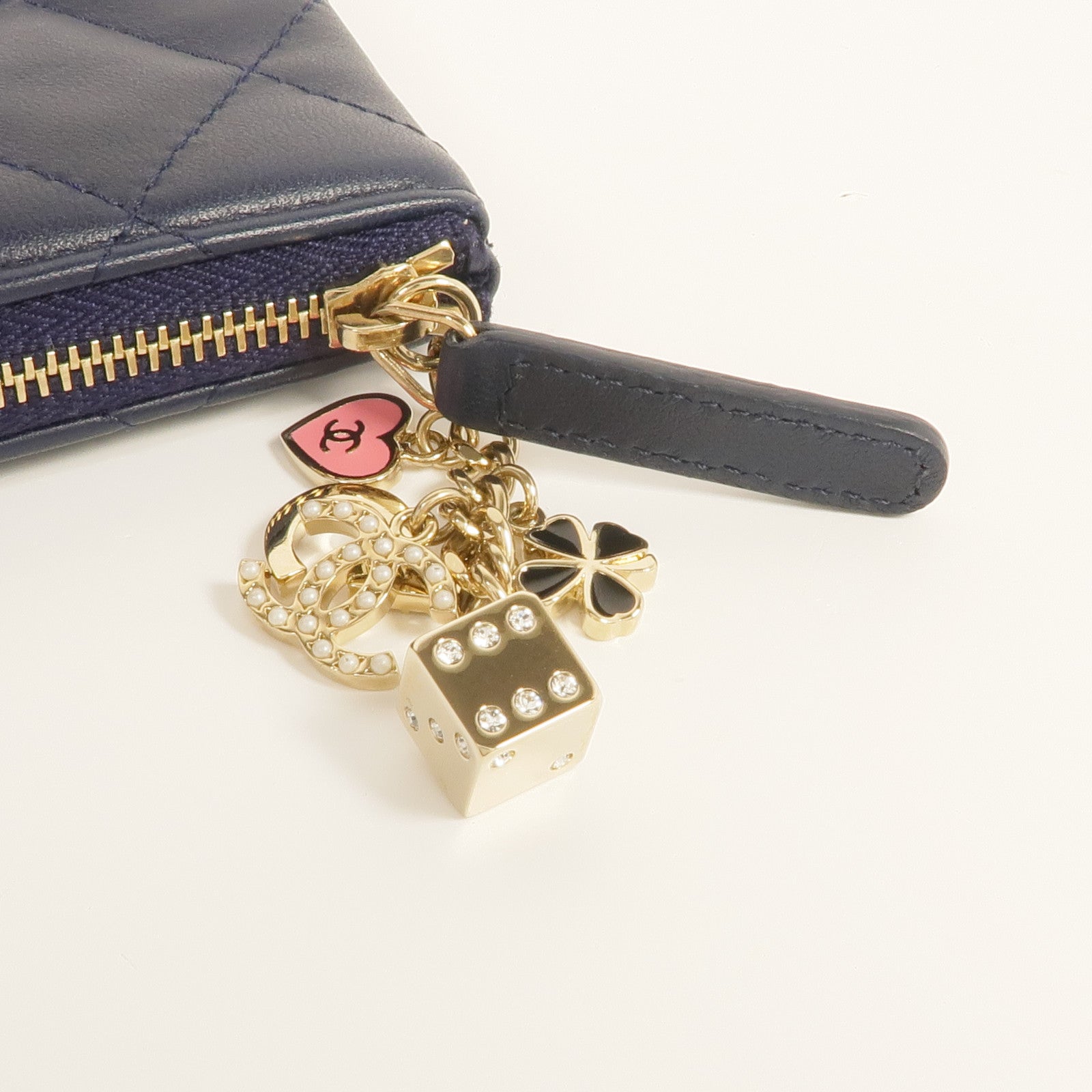 CHANEL 羊皮皮革Clutch Bag金扣手挽袋