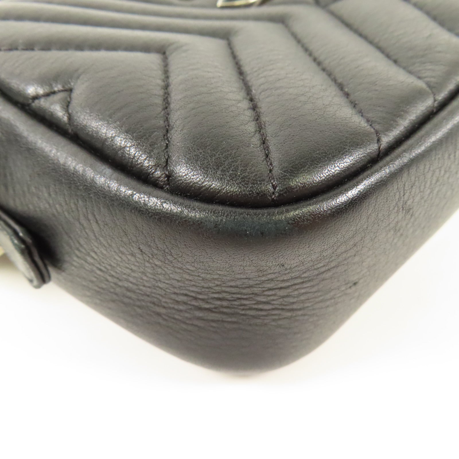 CHANEL 牛皮皮革Chain Shoulder銀扣鏈帶肩背袋