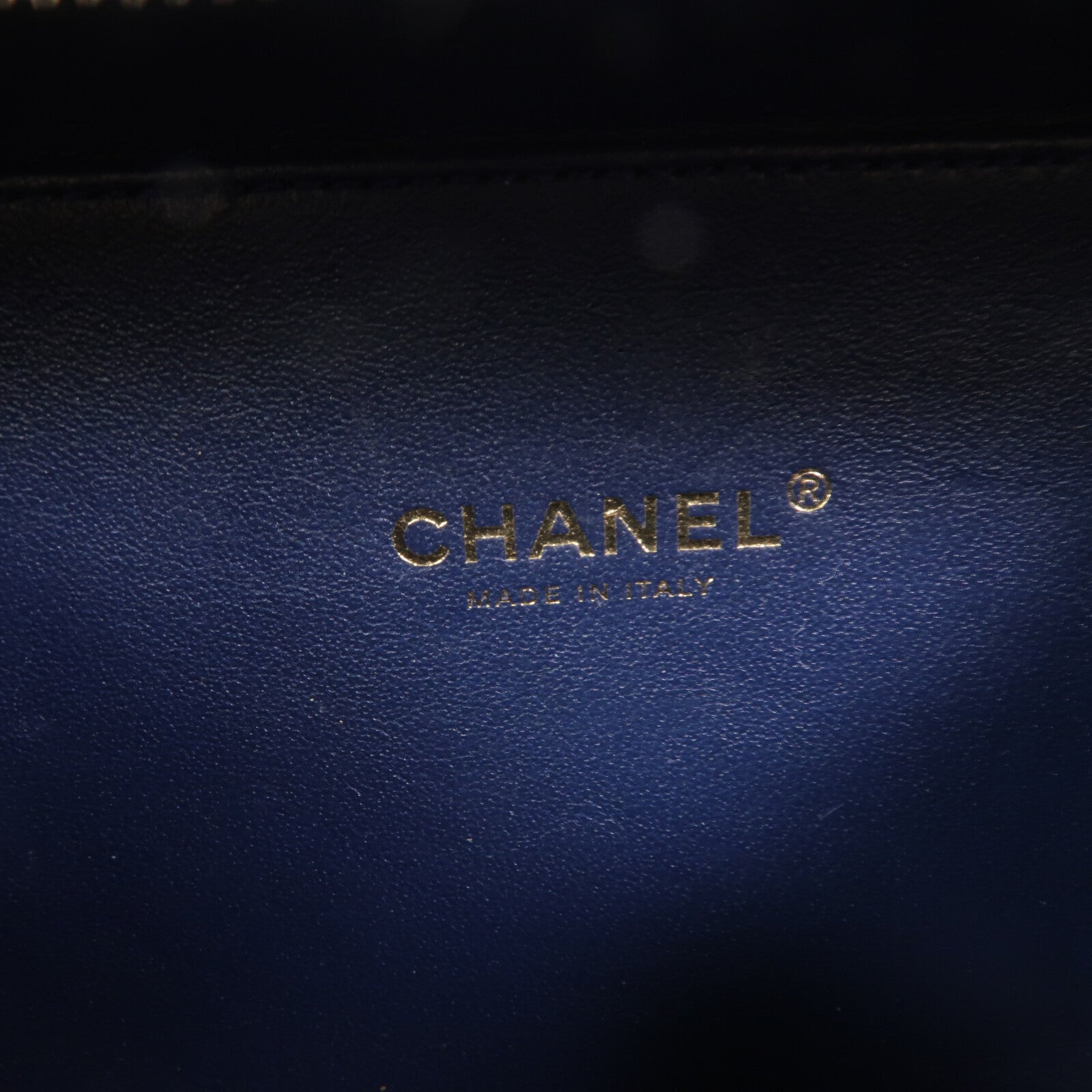 CHANEL 牛皮皮革CC Filigree Vanity Case鏈帶手挽肩背兩用袋