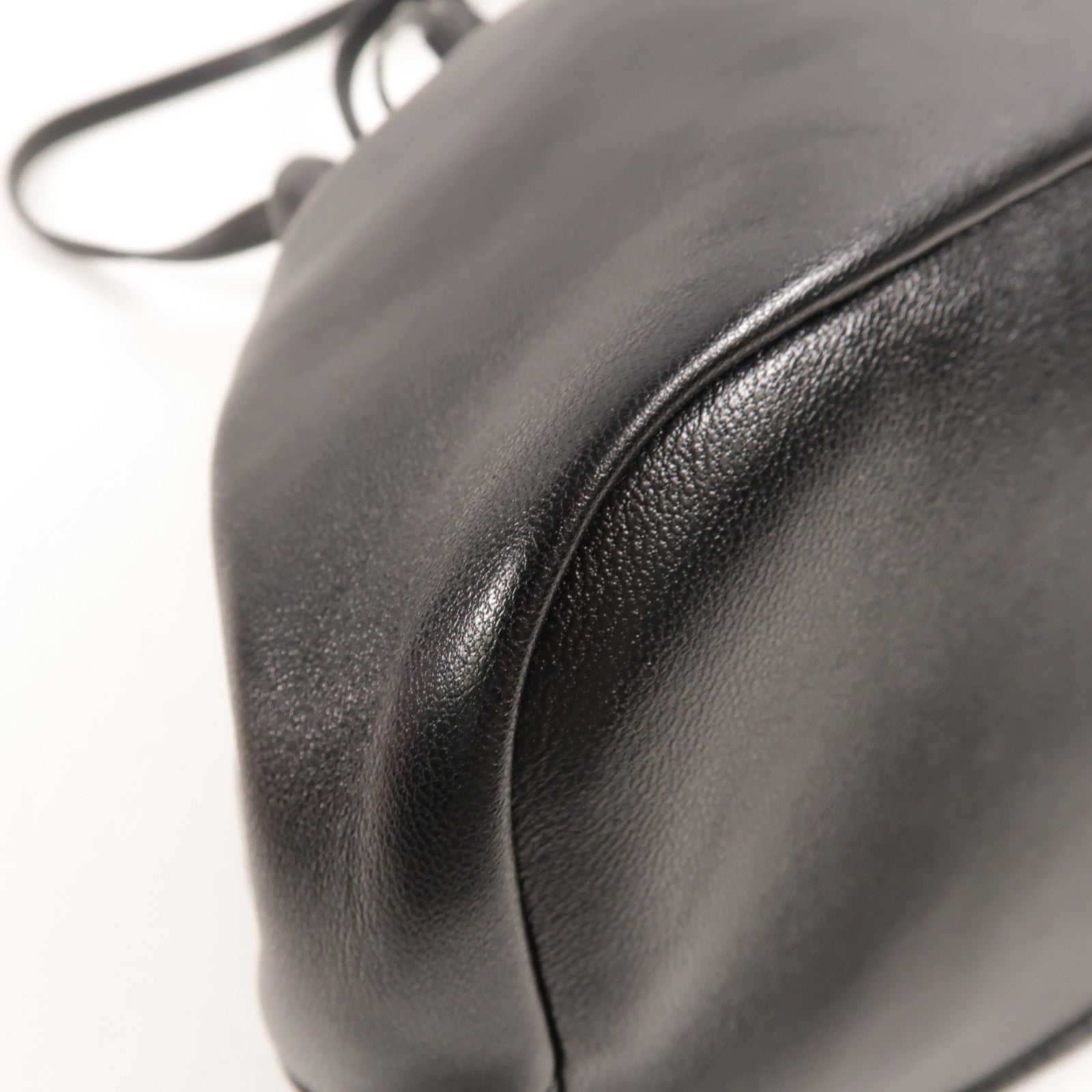 PRADA 羊皮皮革Bucket Bag肩背袋