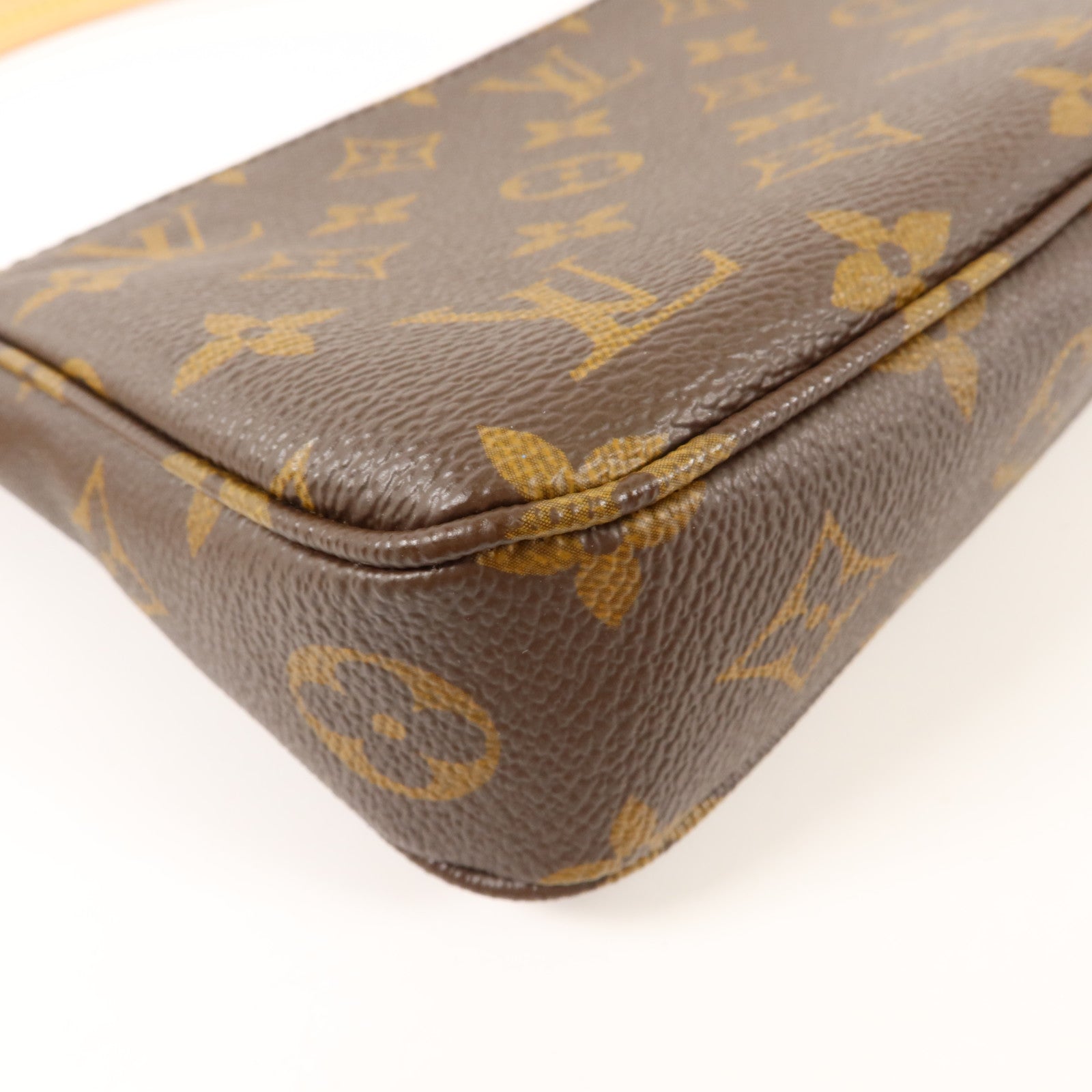 LOUIS VUITTON Monogram Pochette Accessoires手拿包