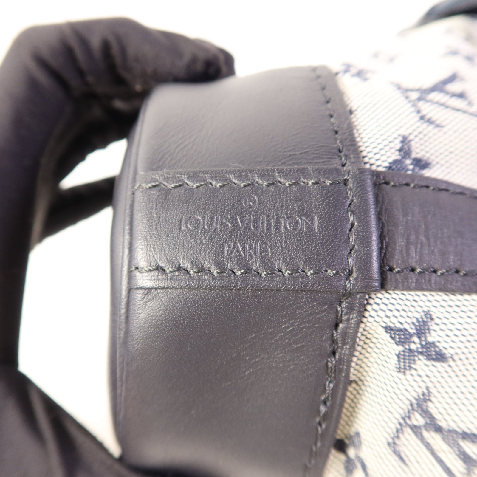 LOUIS VUITTON Monogram Mini Noelie Handbag金扣手拿包