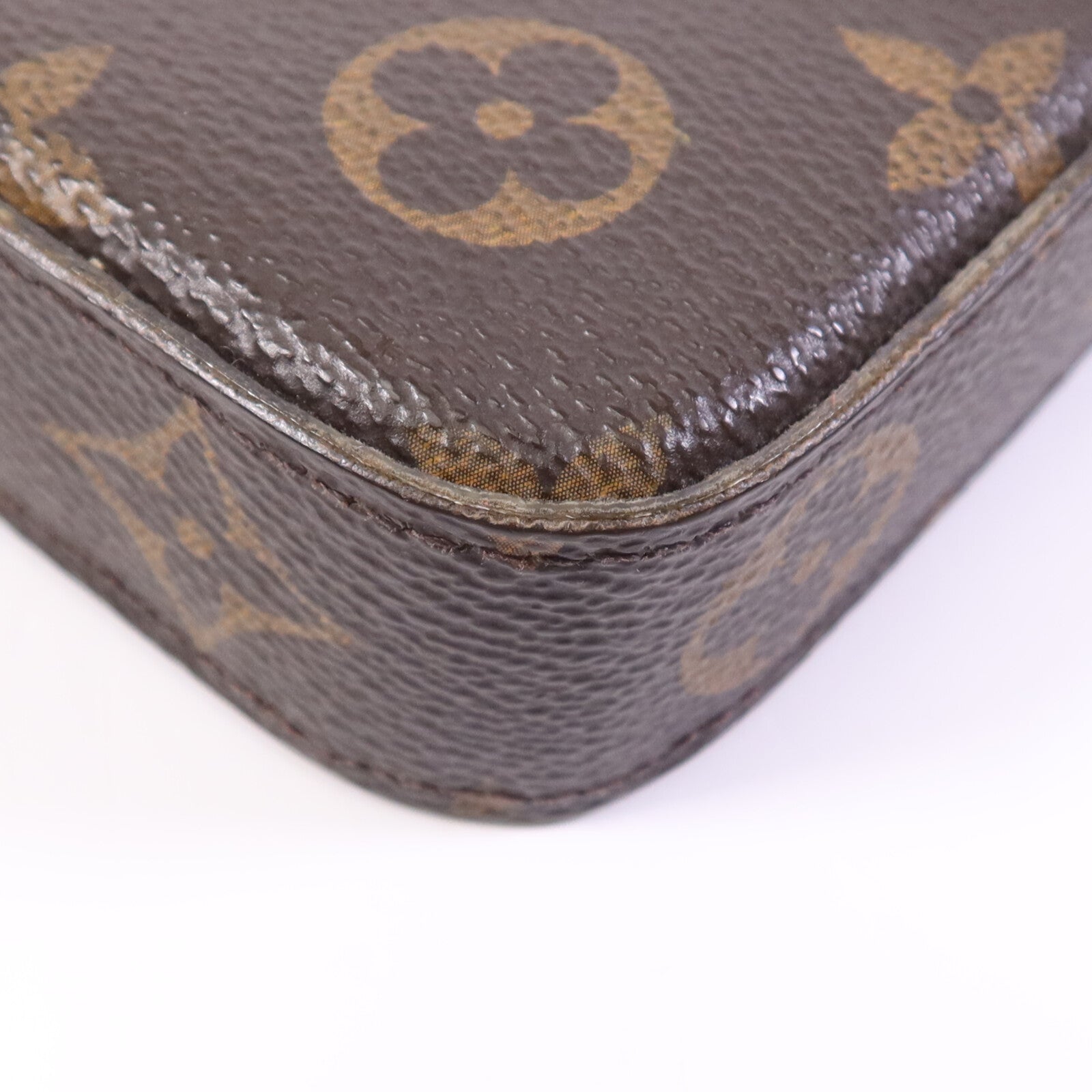 LOUIS VUITTON Monogram Pochette Felicie金扣鏈帶肩背袋