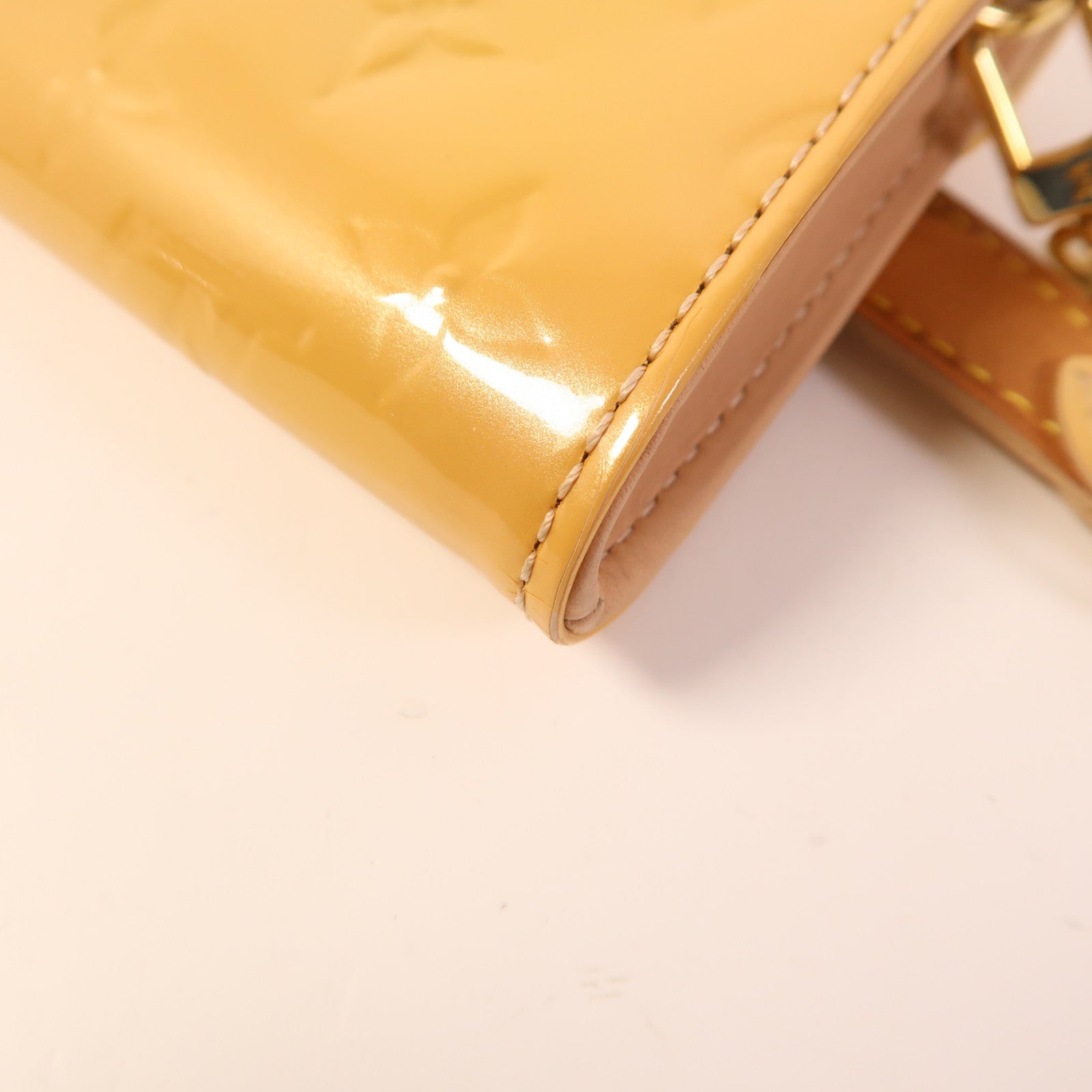 LOUIS VUITTON Vernis Sunset Boulevard金扣手挽袋