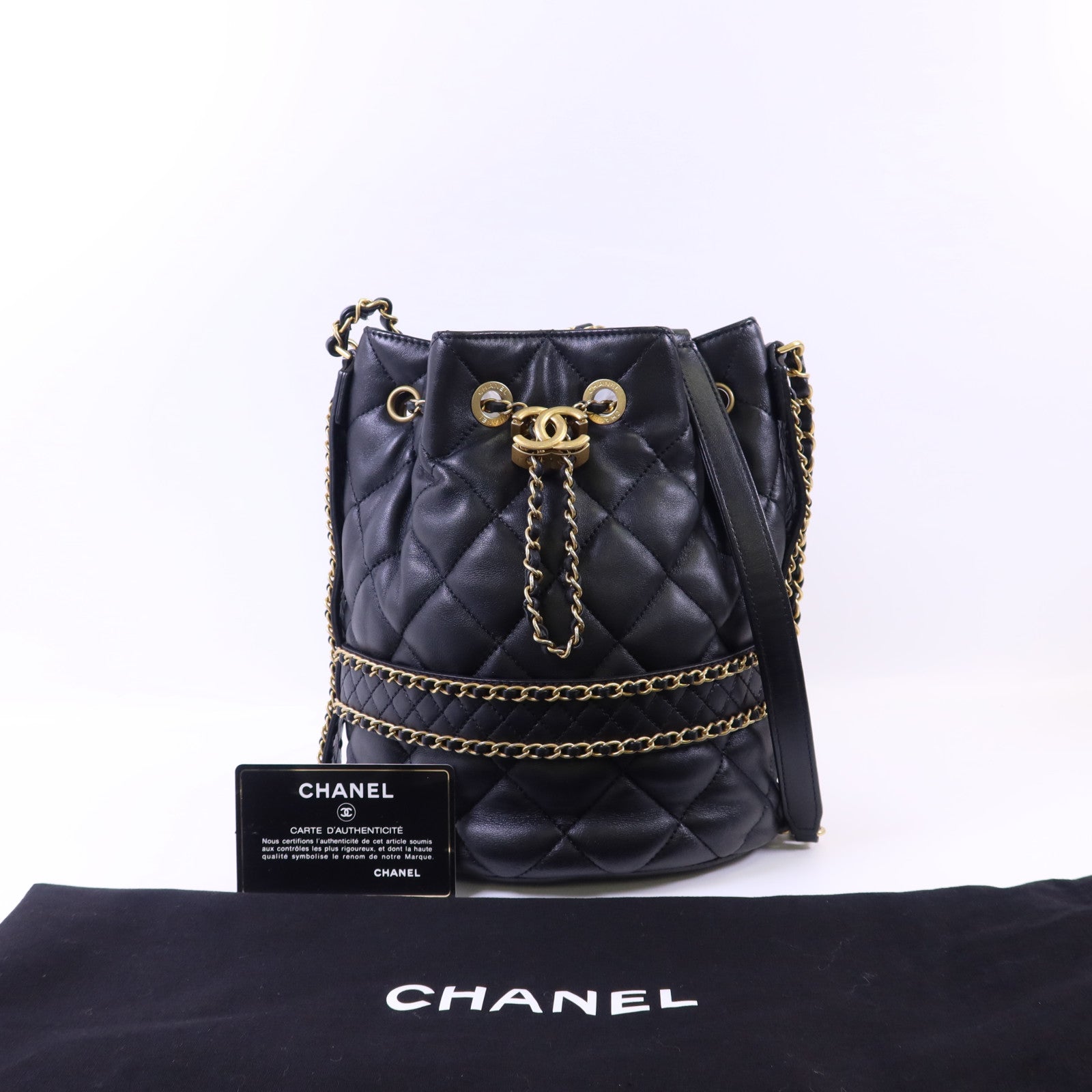 CHANEL 羊皮皮革Bucket Bag金扣肩背袋