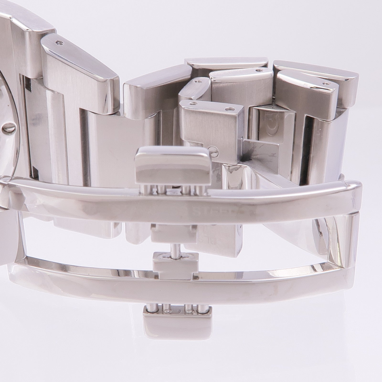 GIRARD-PERREGAUX Laureato 81015-11-001-11A