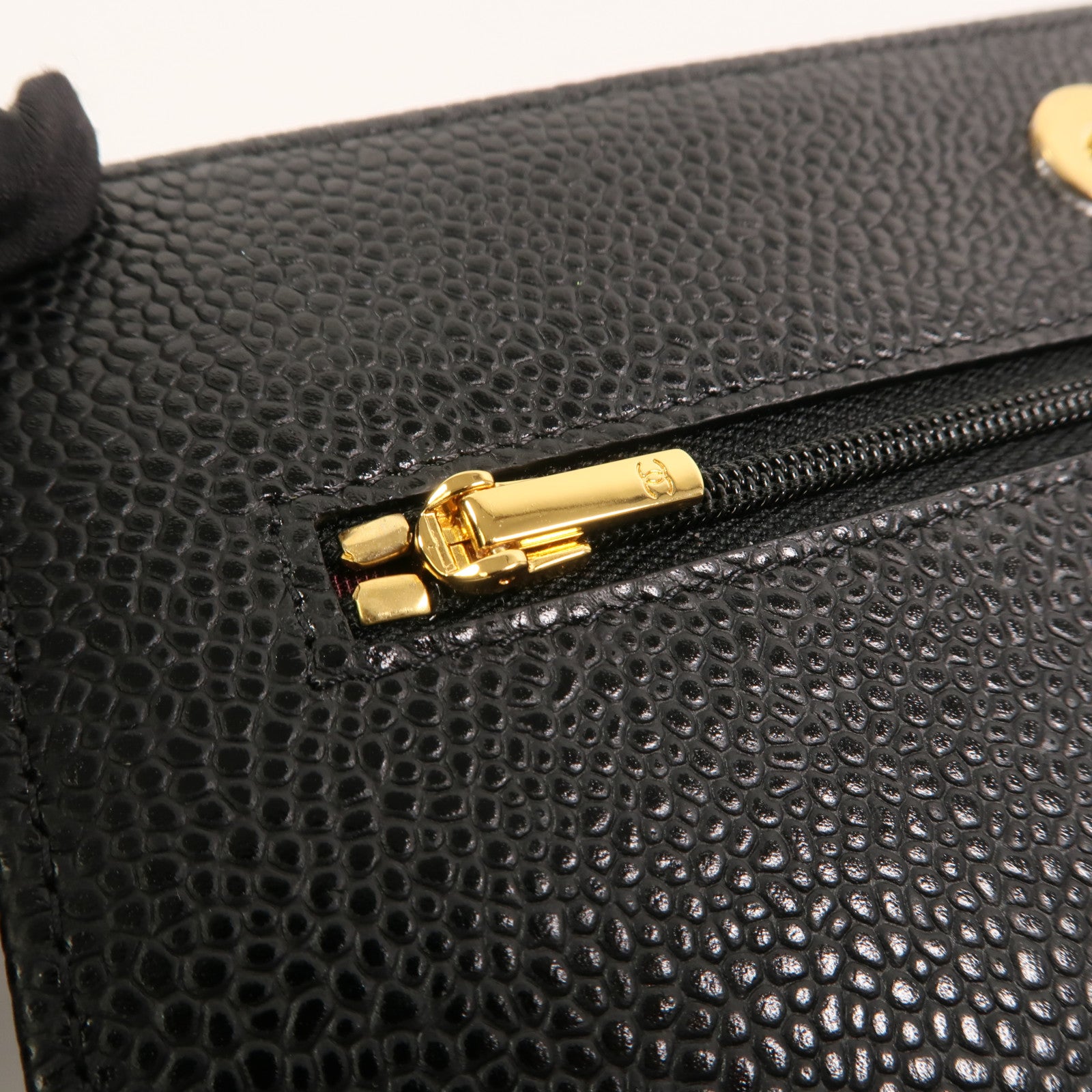 CHANEL 牛皮皮革WOC Wallet On Chain鏈帶肩背袋