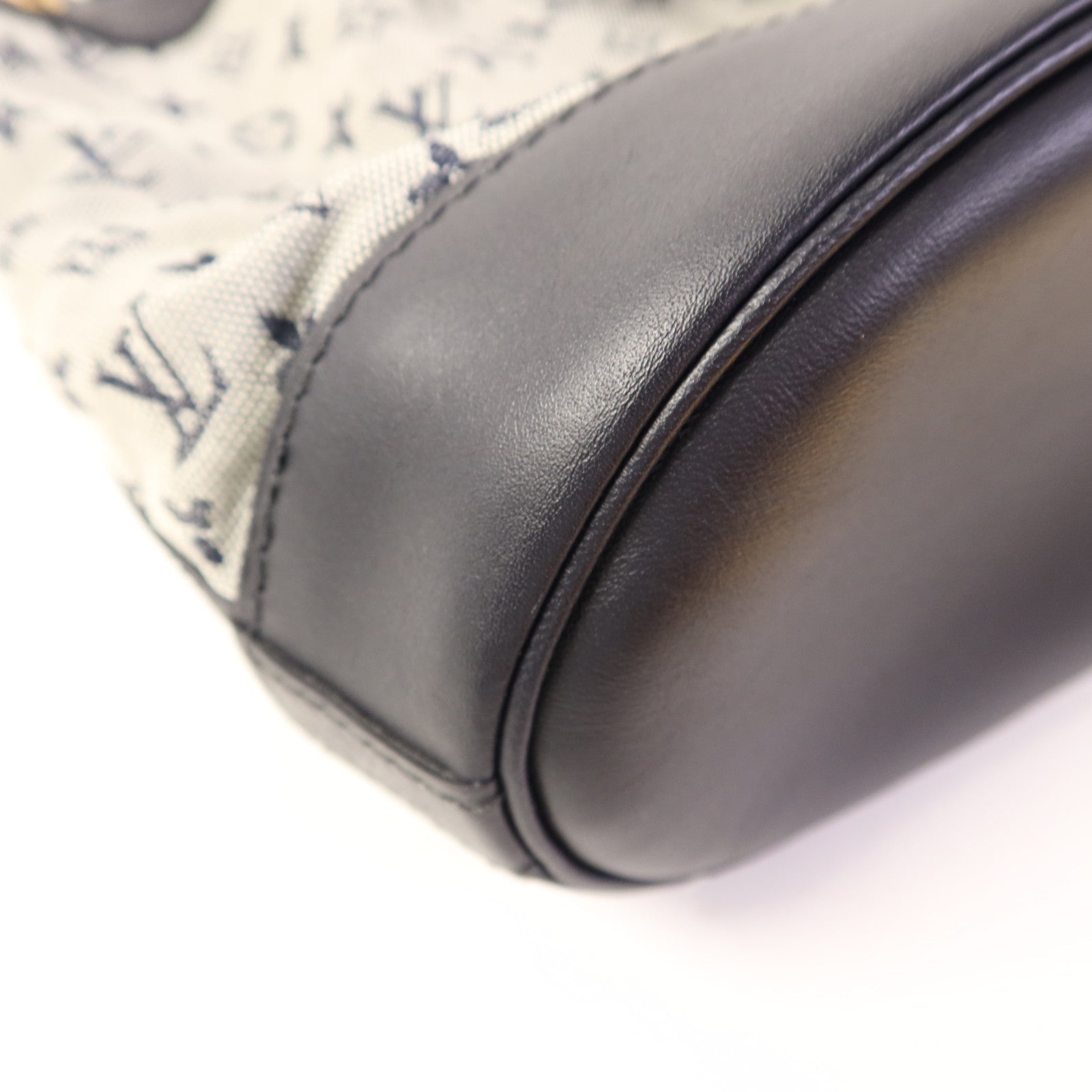 LOUIS VUITTON Monogram Mini Noelie Handbag金扣手拿包