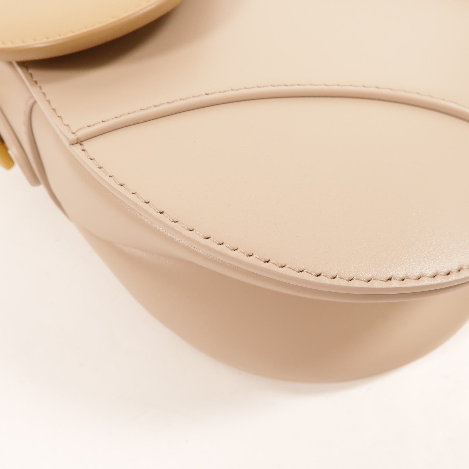 Dior 牛皮皮革Saddle Medium肩背袋